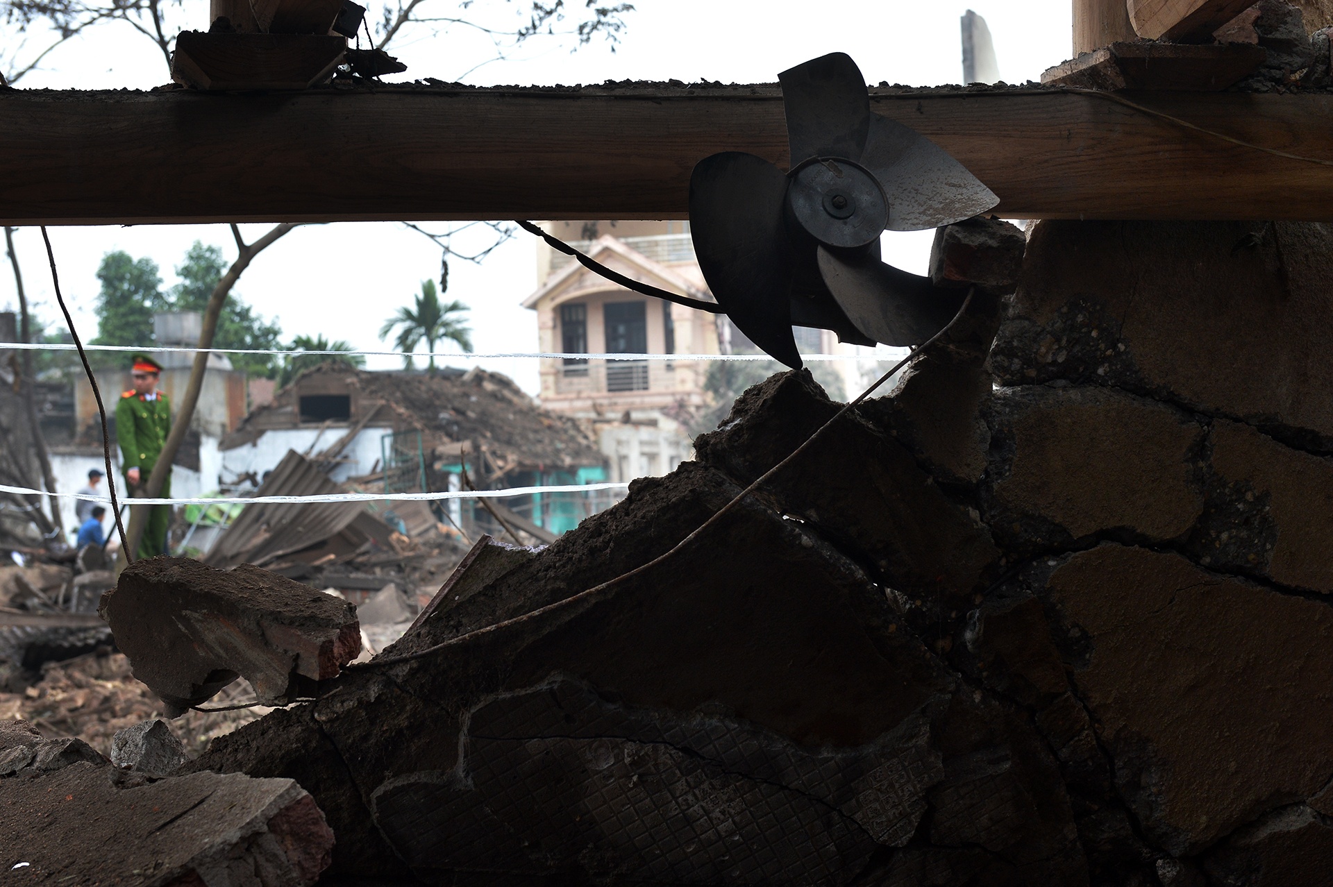 lang Quan Do sau vu no anh 12