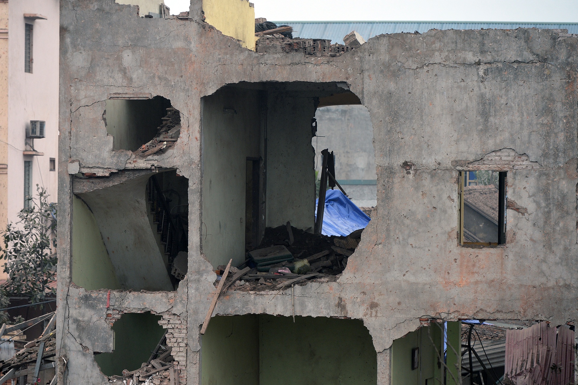 lang Quan Do sau vu no anh 11