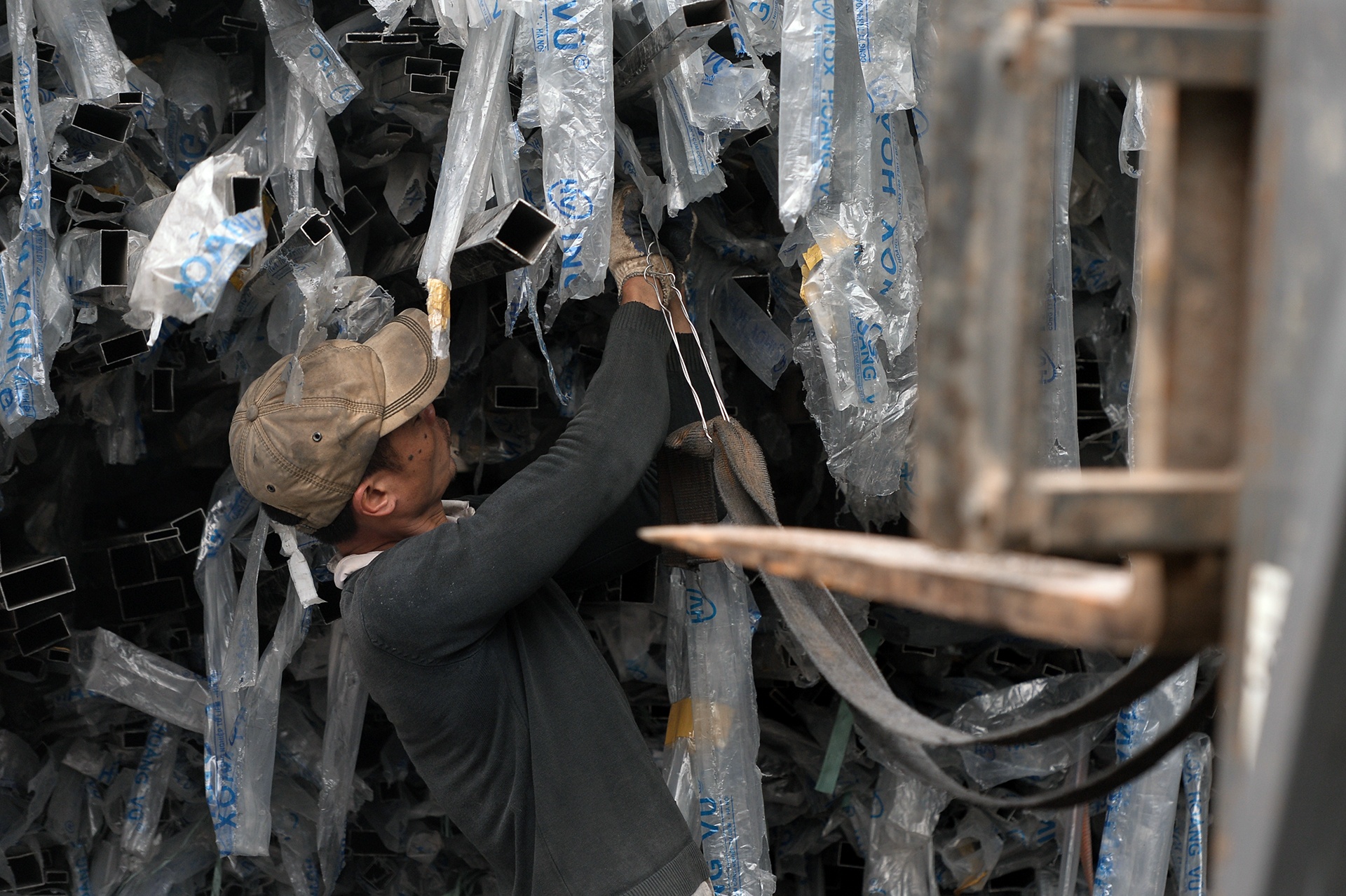 lang Quan Do sau vu no anh 44