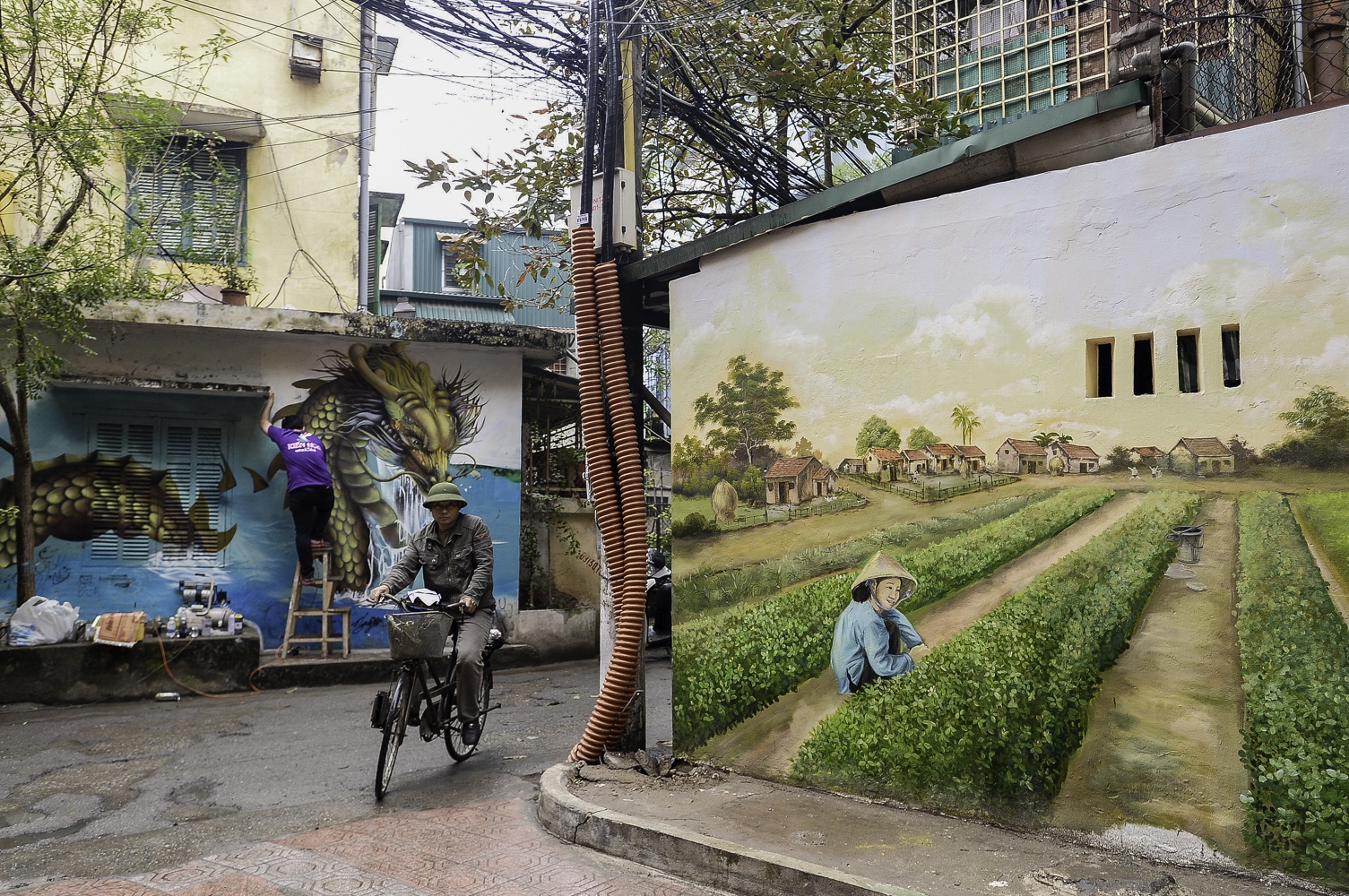 tranh tuong o Ha Noi anh 3