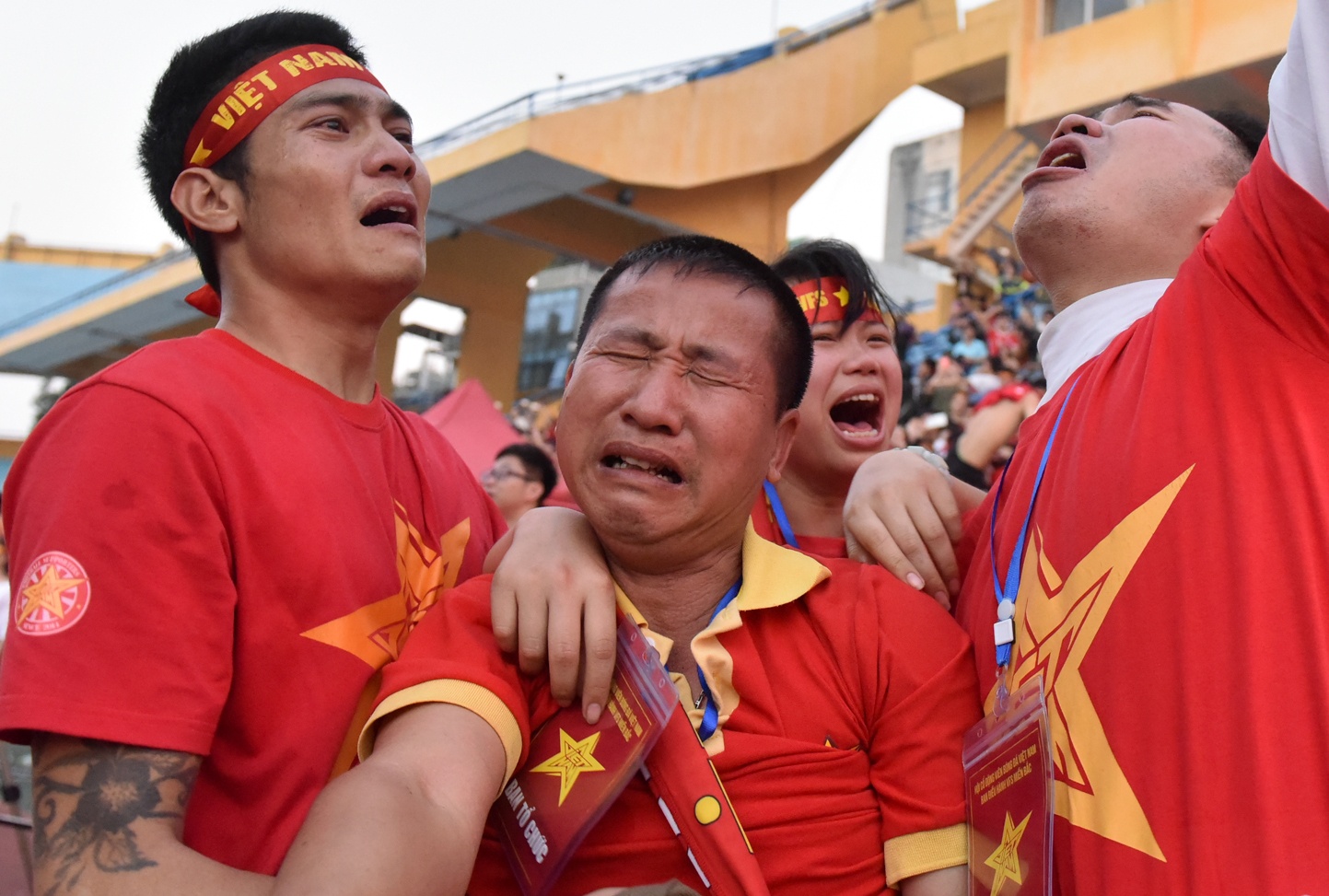 Khoc oa sung suong sau tran thang kho tin truoc U23 Qatar hinh anh