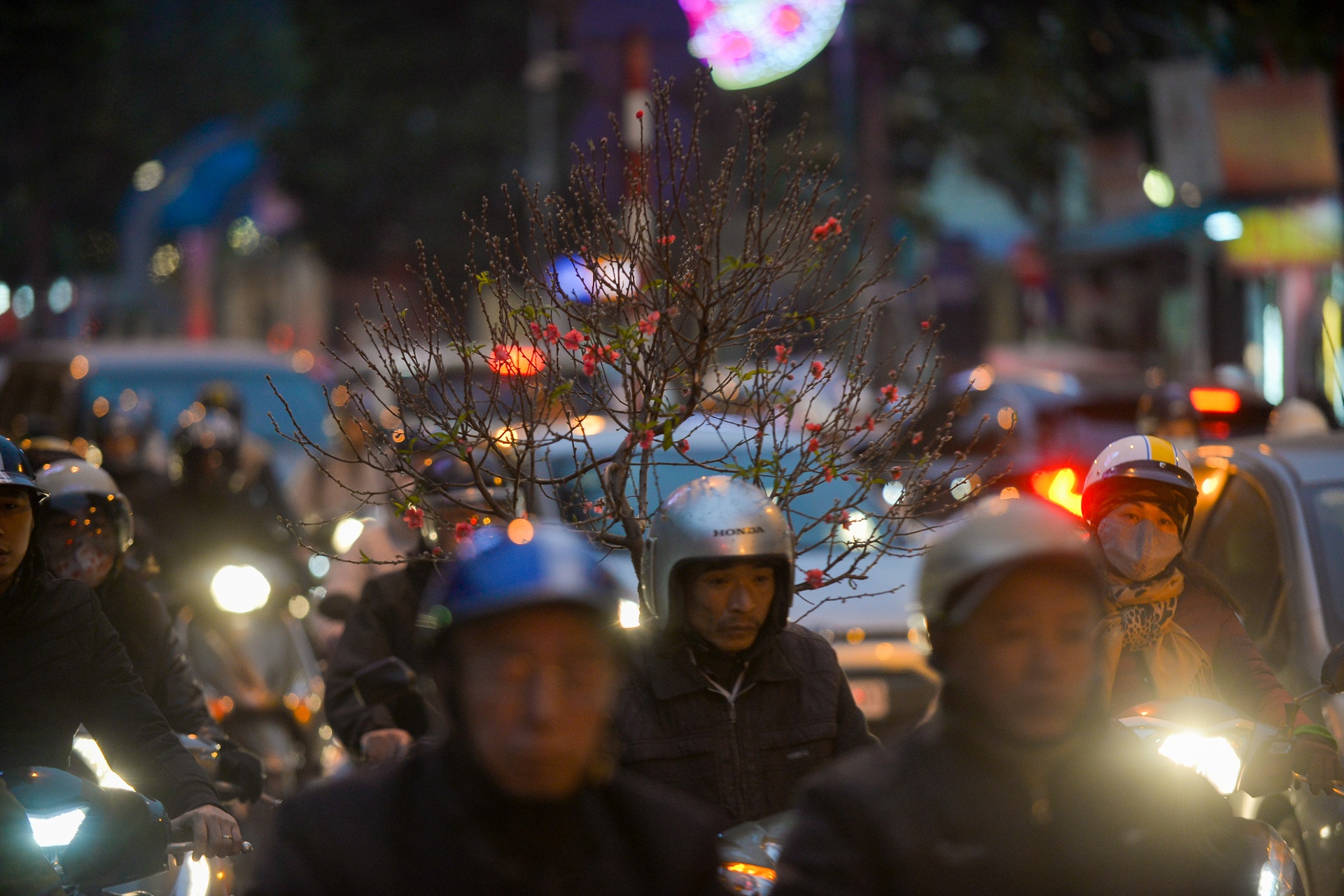 un tac giao thong dip can Tet anh 23