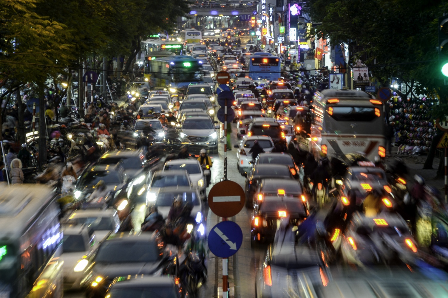 un tac giao thong dip can Tet anh 29