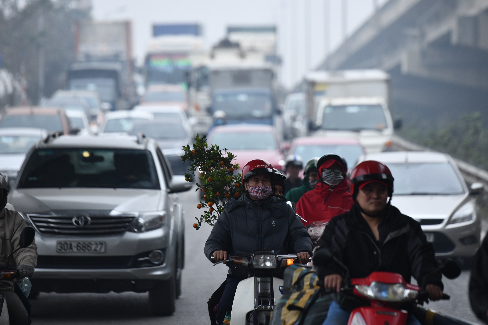 ùn tắc giao thông ngày về quê nghỉ Tết ảnh 19 un tac giao thong ngay ve que nghi Tet anh 19