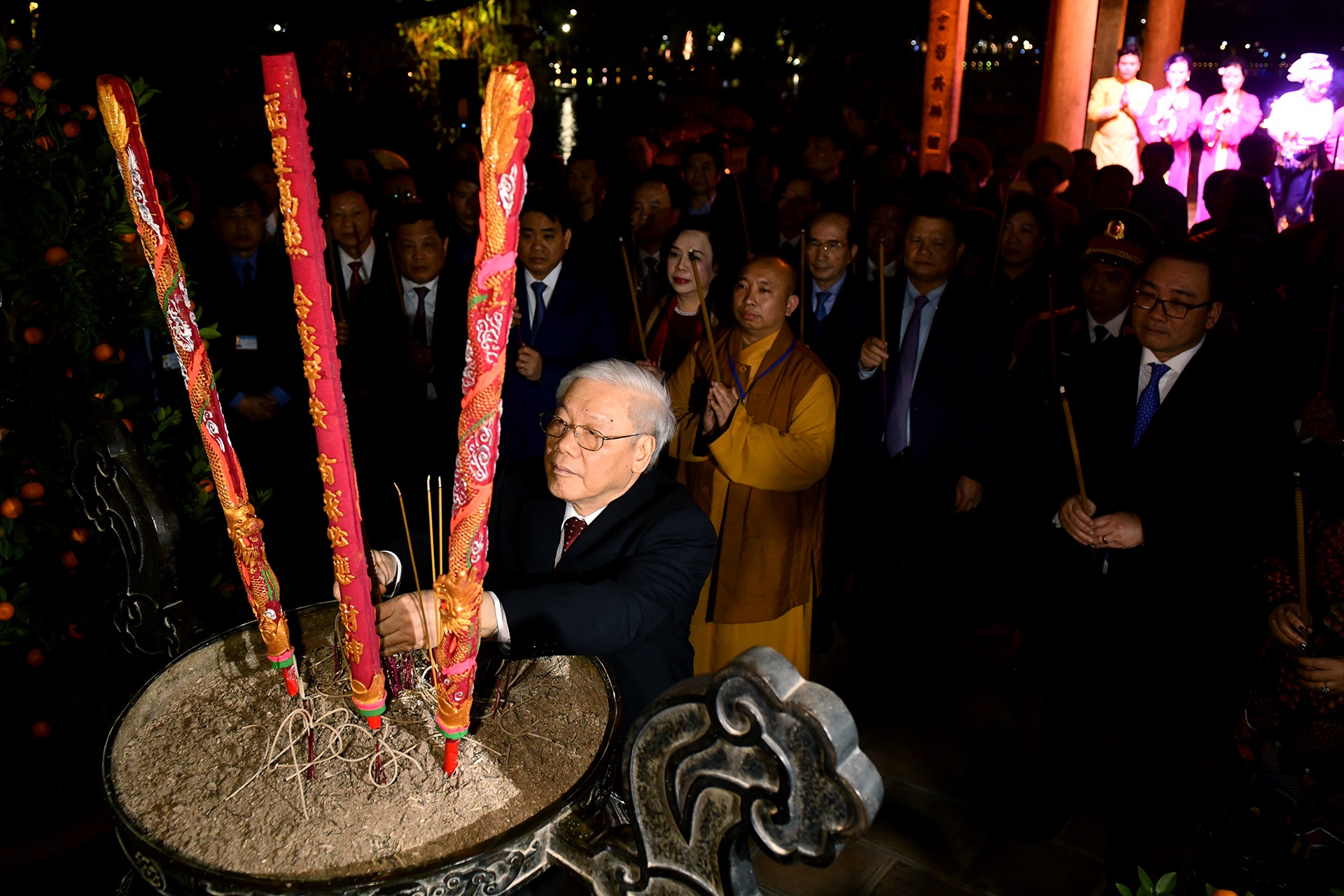 Tong bi thu Nguyen Phu Trong chuc Tet anh 10