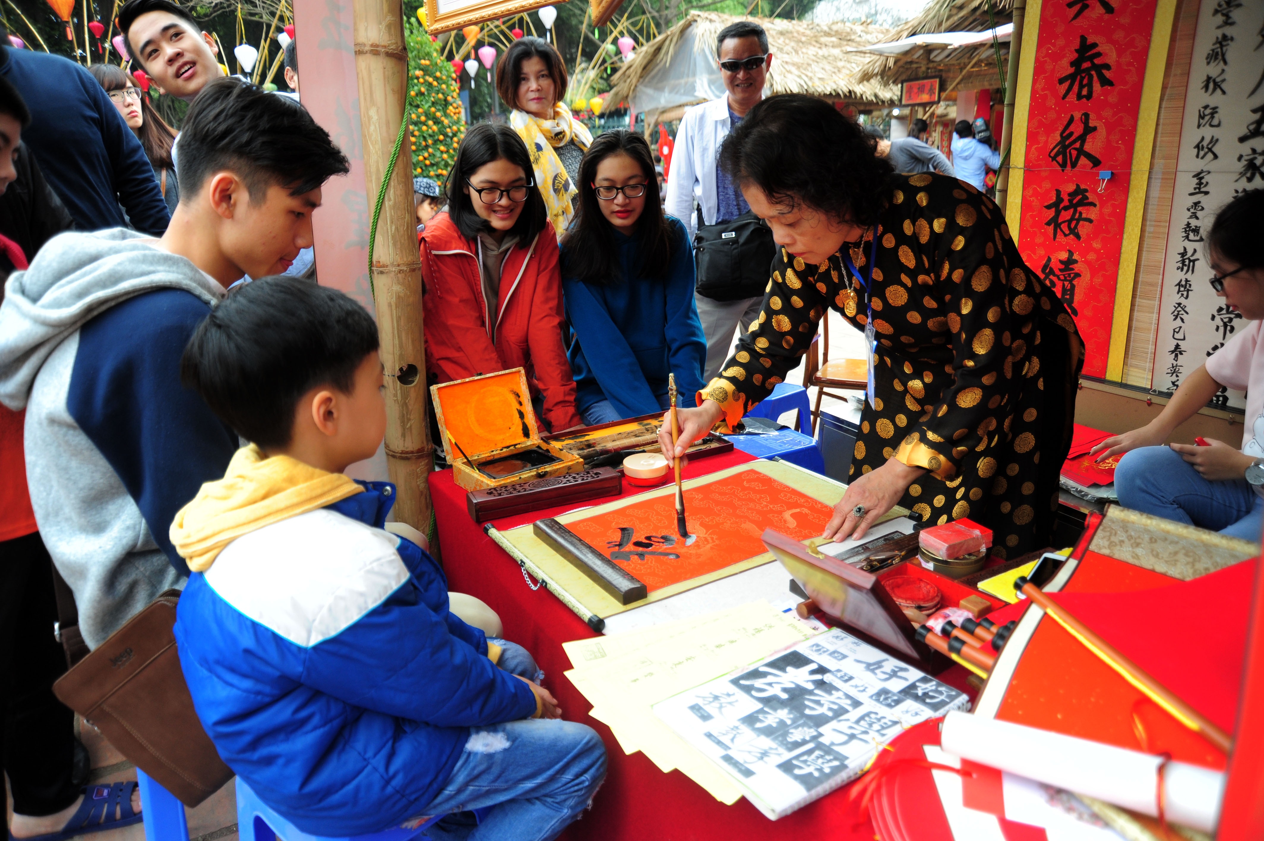 hoi xuan Van Mieu anh 6