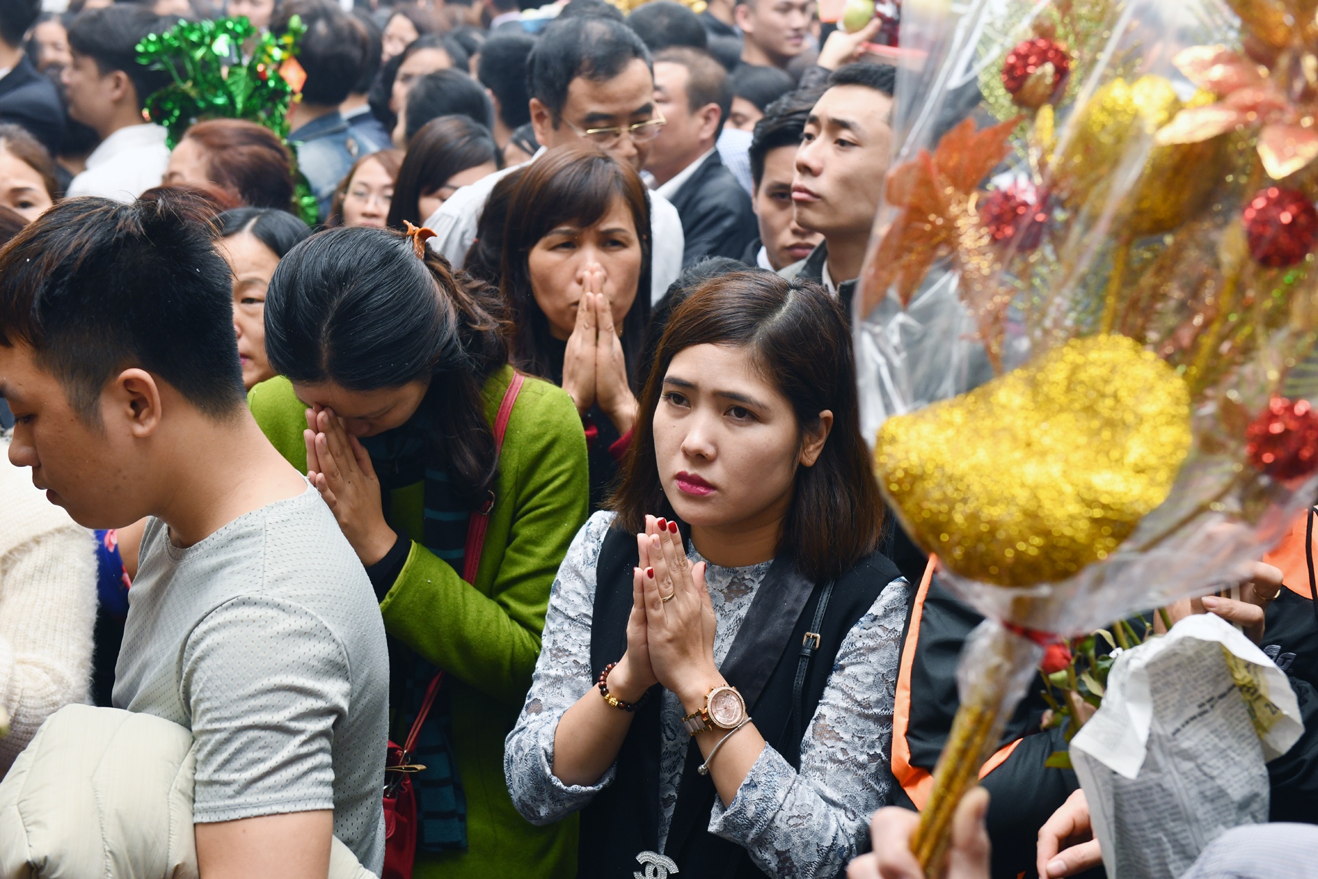 dan cong so di le phu Tay Ho anh 10