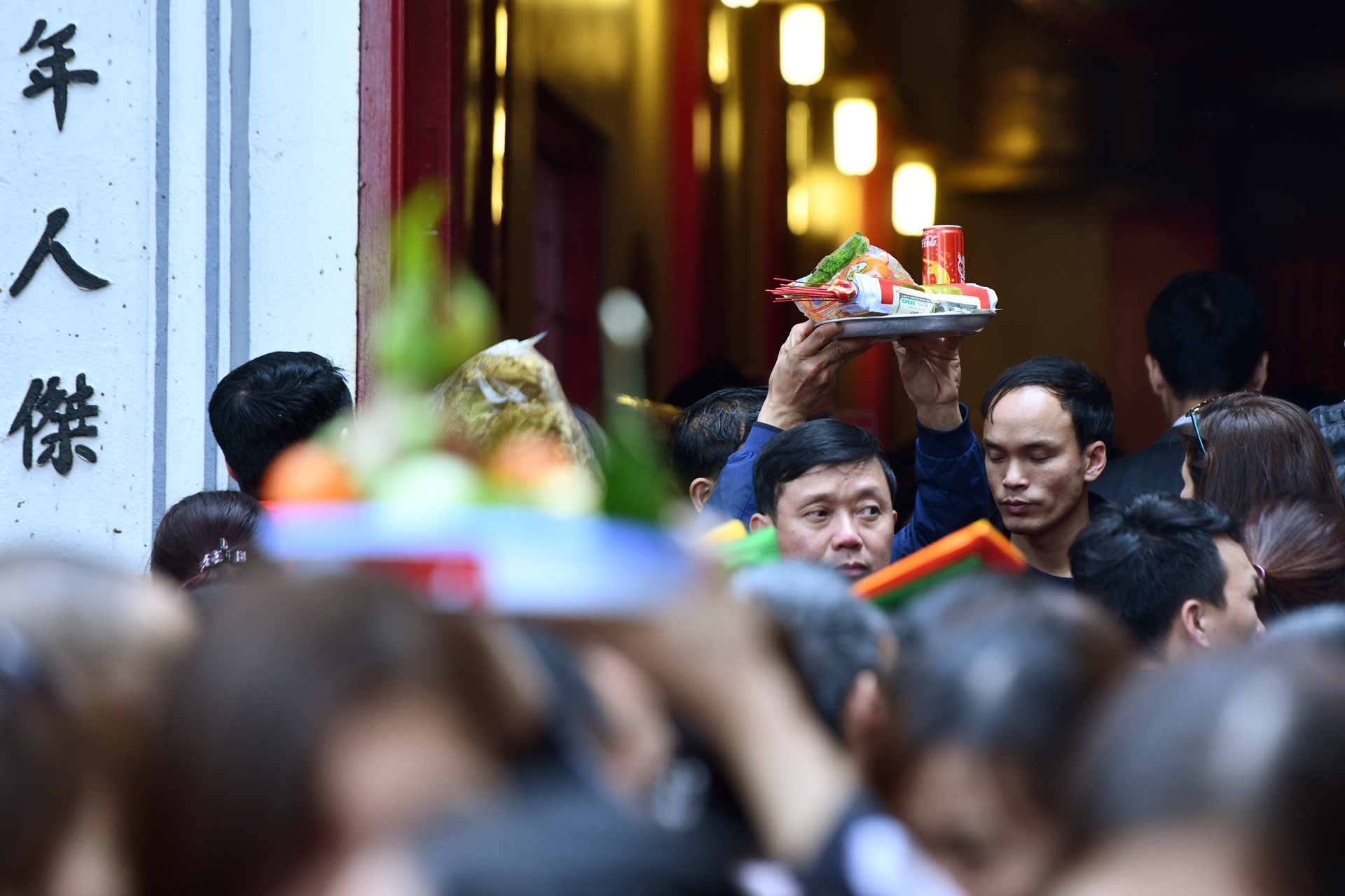 dan cong so di le phu Tay Ho anh 12