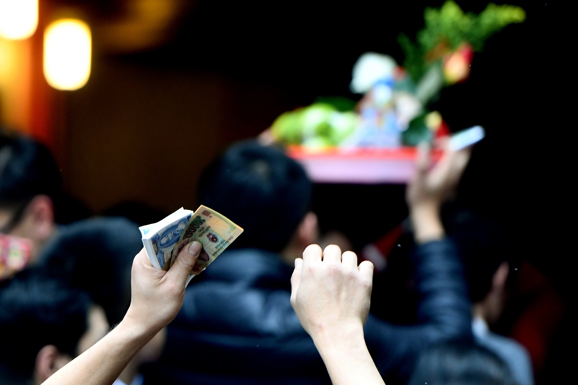 dan cong so di le phu Tay Ho anh 14