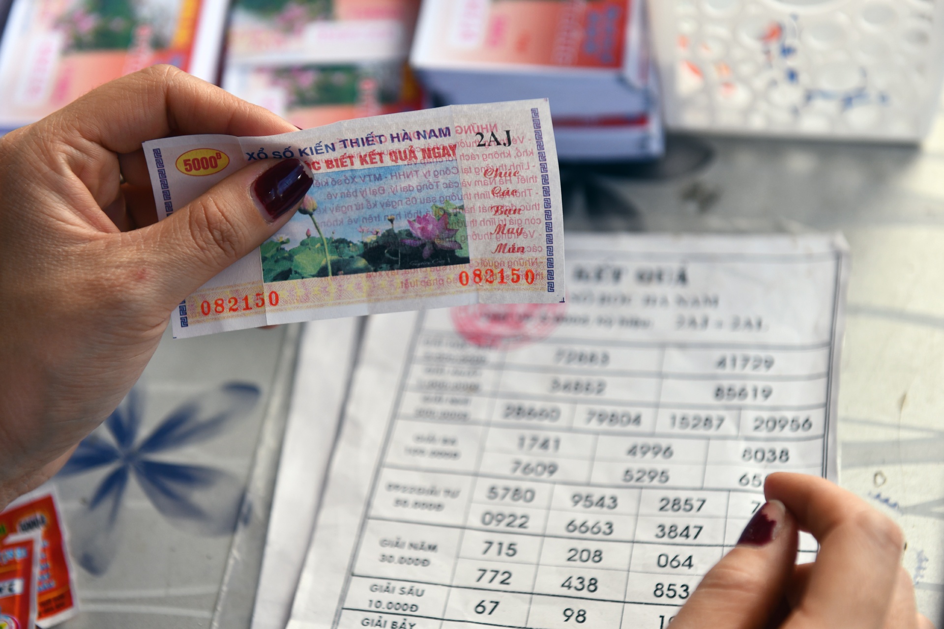 dan cong so di le phu Tay Ho anh 18