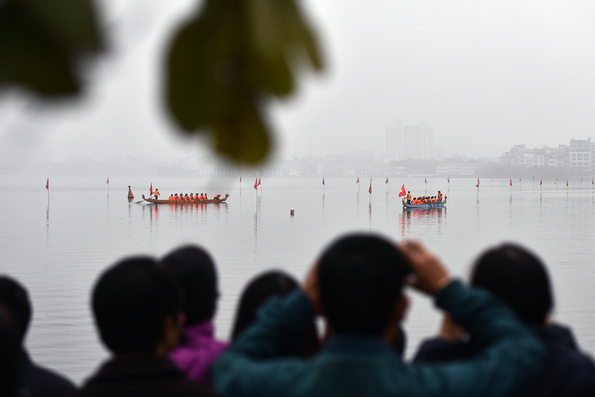 dua thuyen ho Tay anh 12