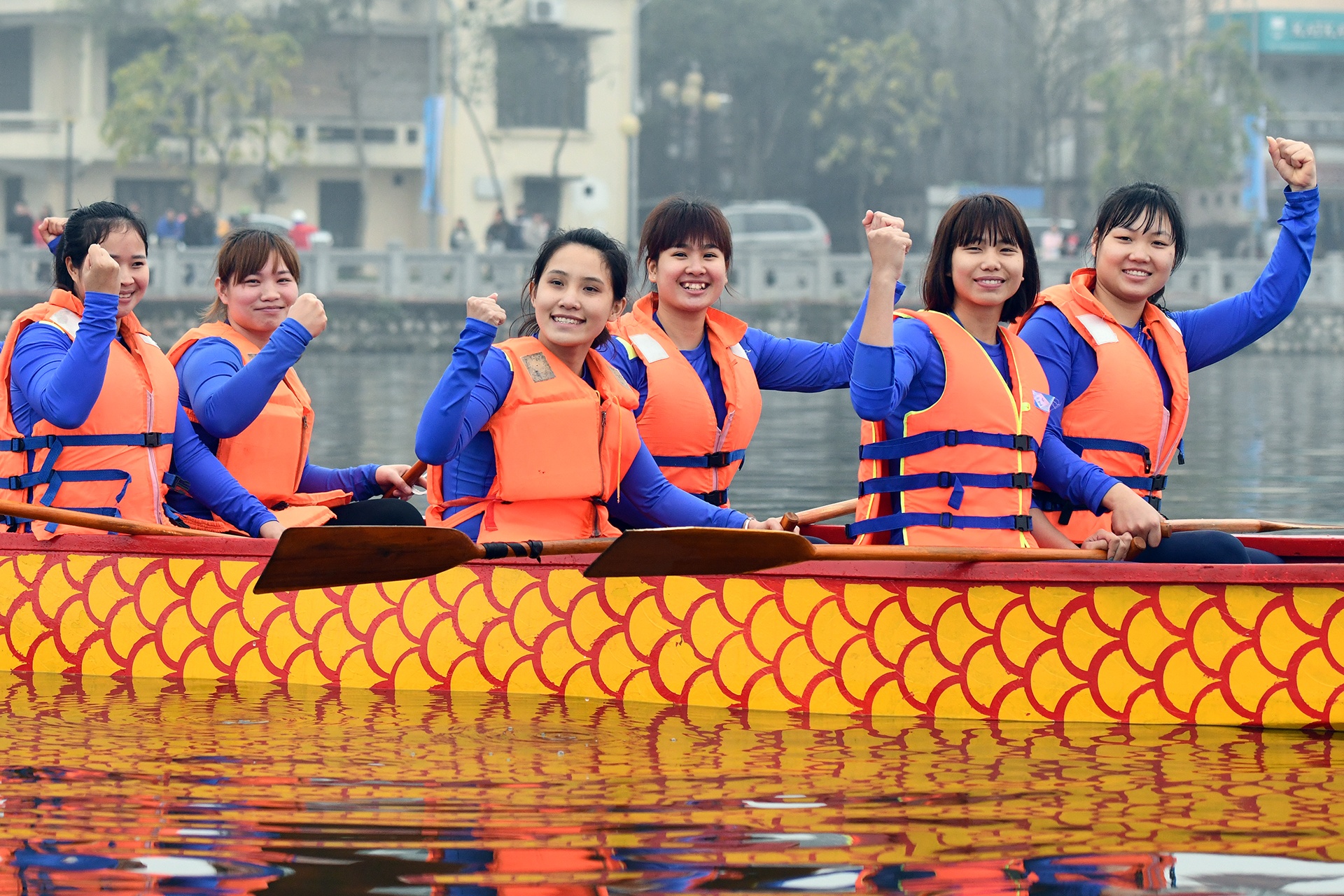 dua thuyen ho Tay anh 7