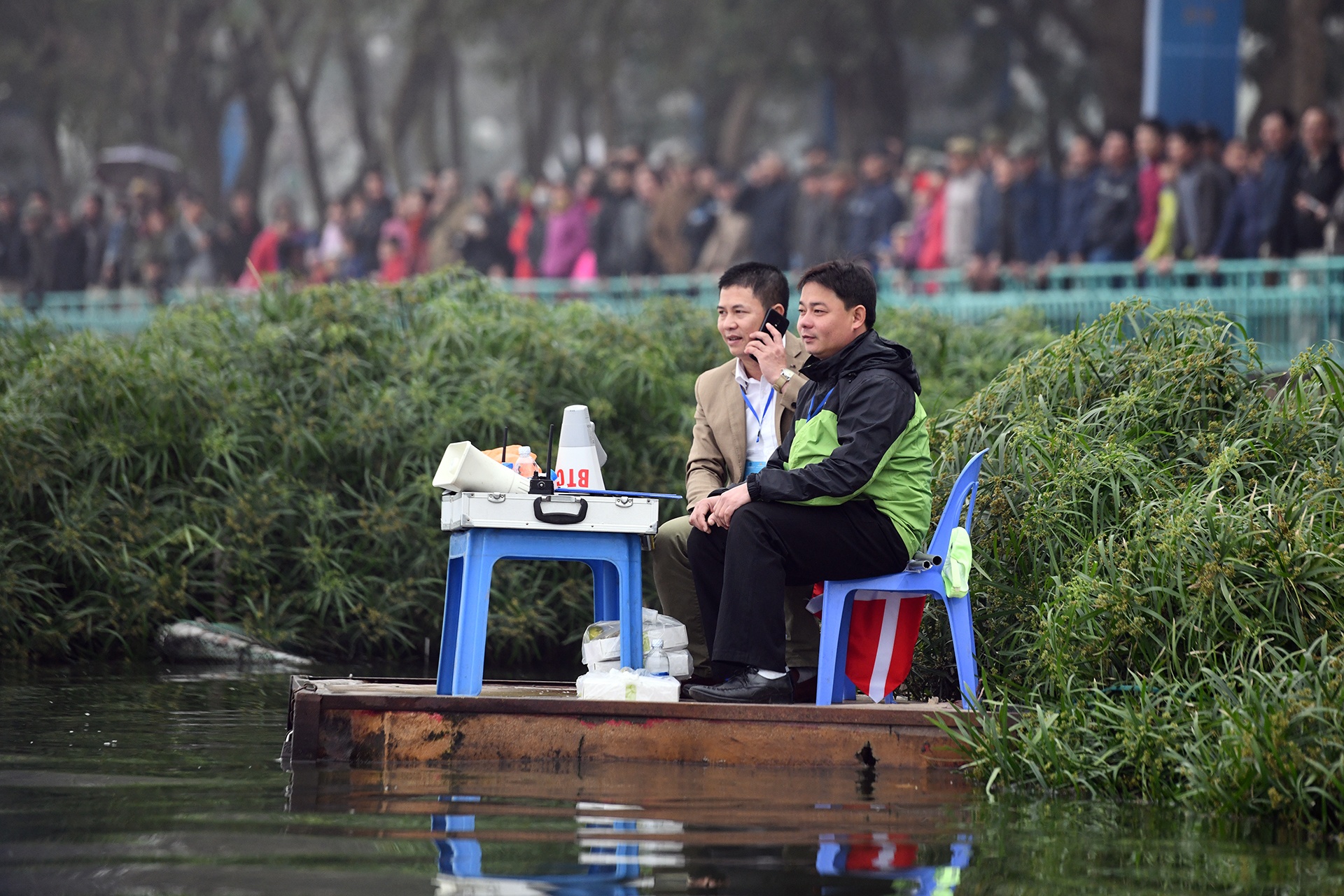 dua thuyen ho Tay anh 8