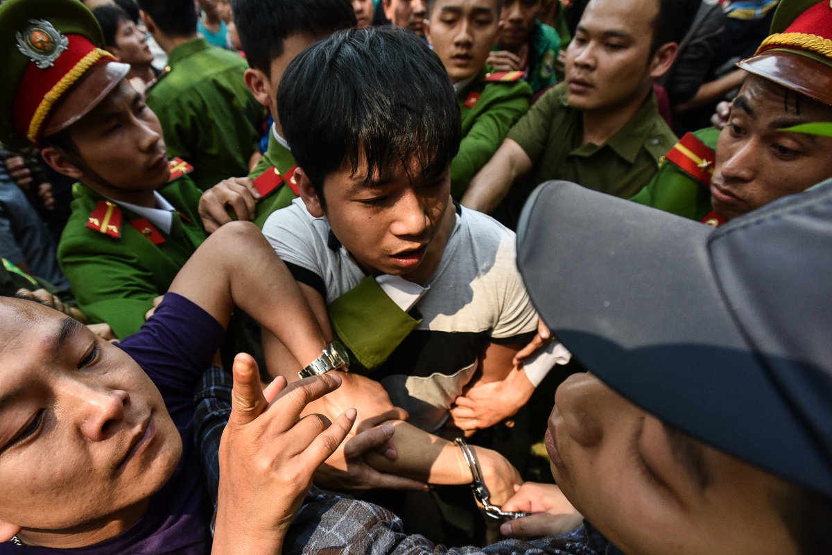 xo xat o le hoi cuop bong Son Dong anh 10