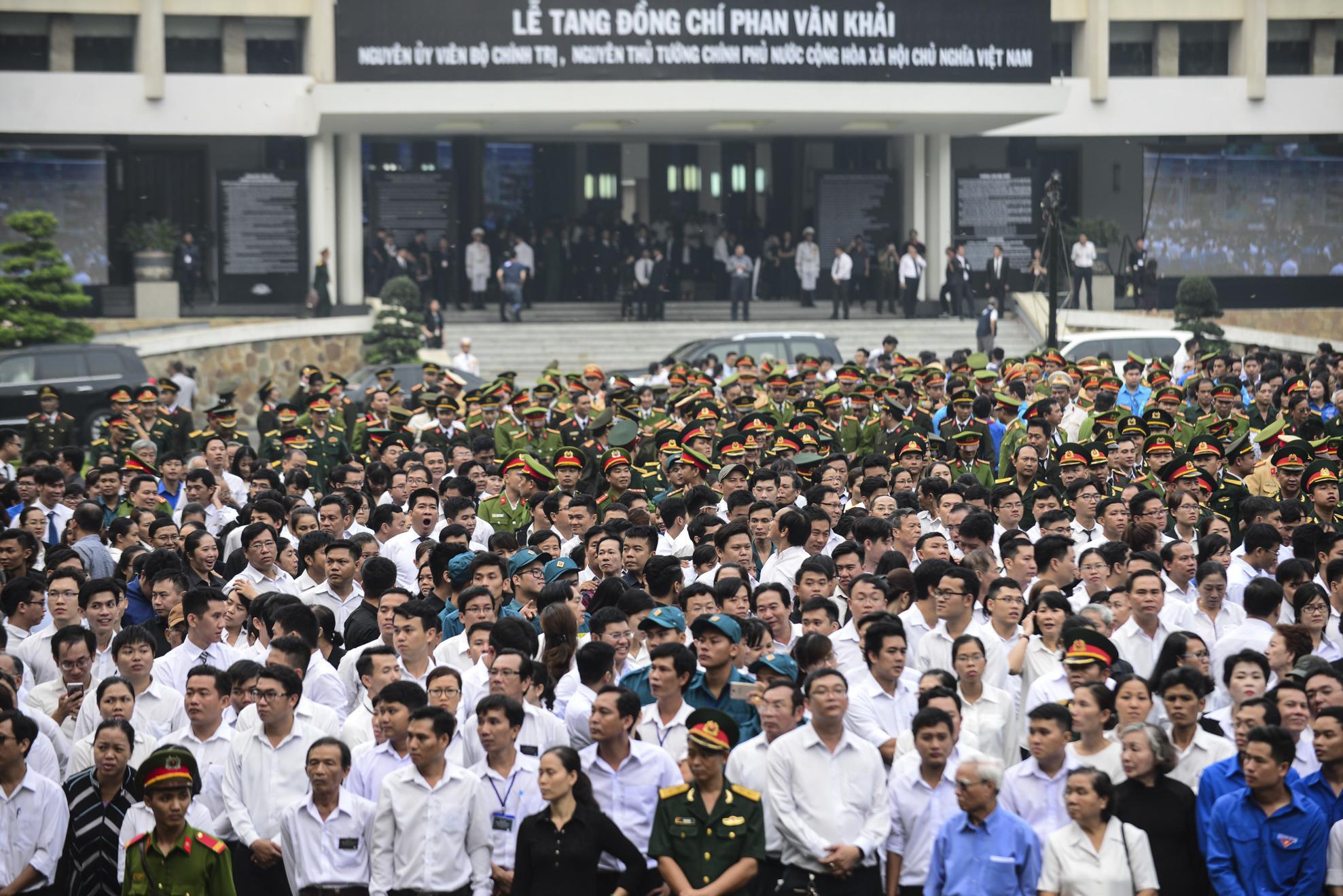 Lễ truy điệu nguyên Thủ tướng Phan Văn Khải ảnh 1 Le truy dieu nguyen Thu tuong Phan Van Khai anh 1