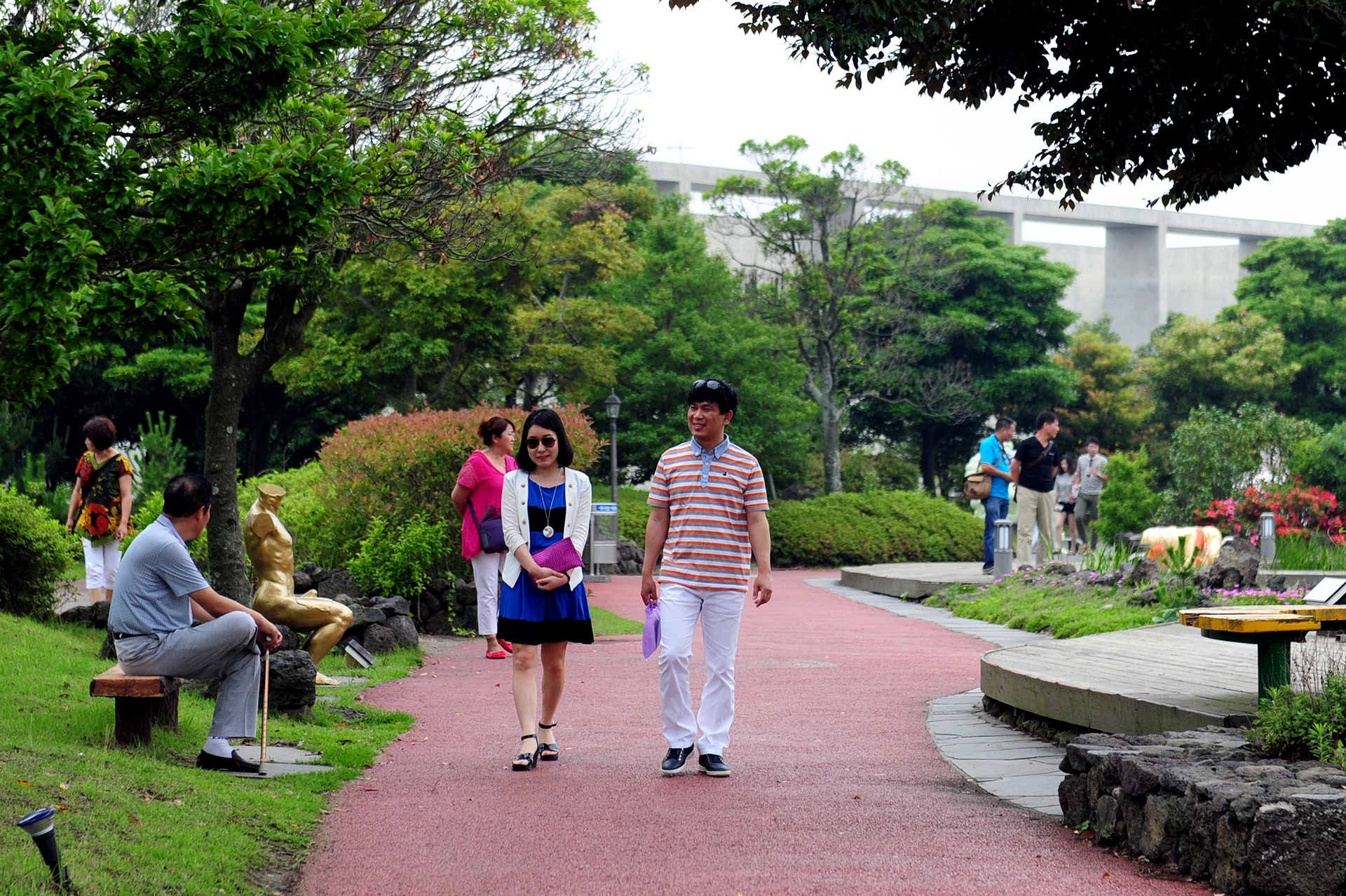 cong vien tinh duc love land o Han Quoc anh 1