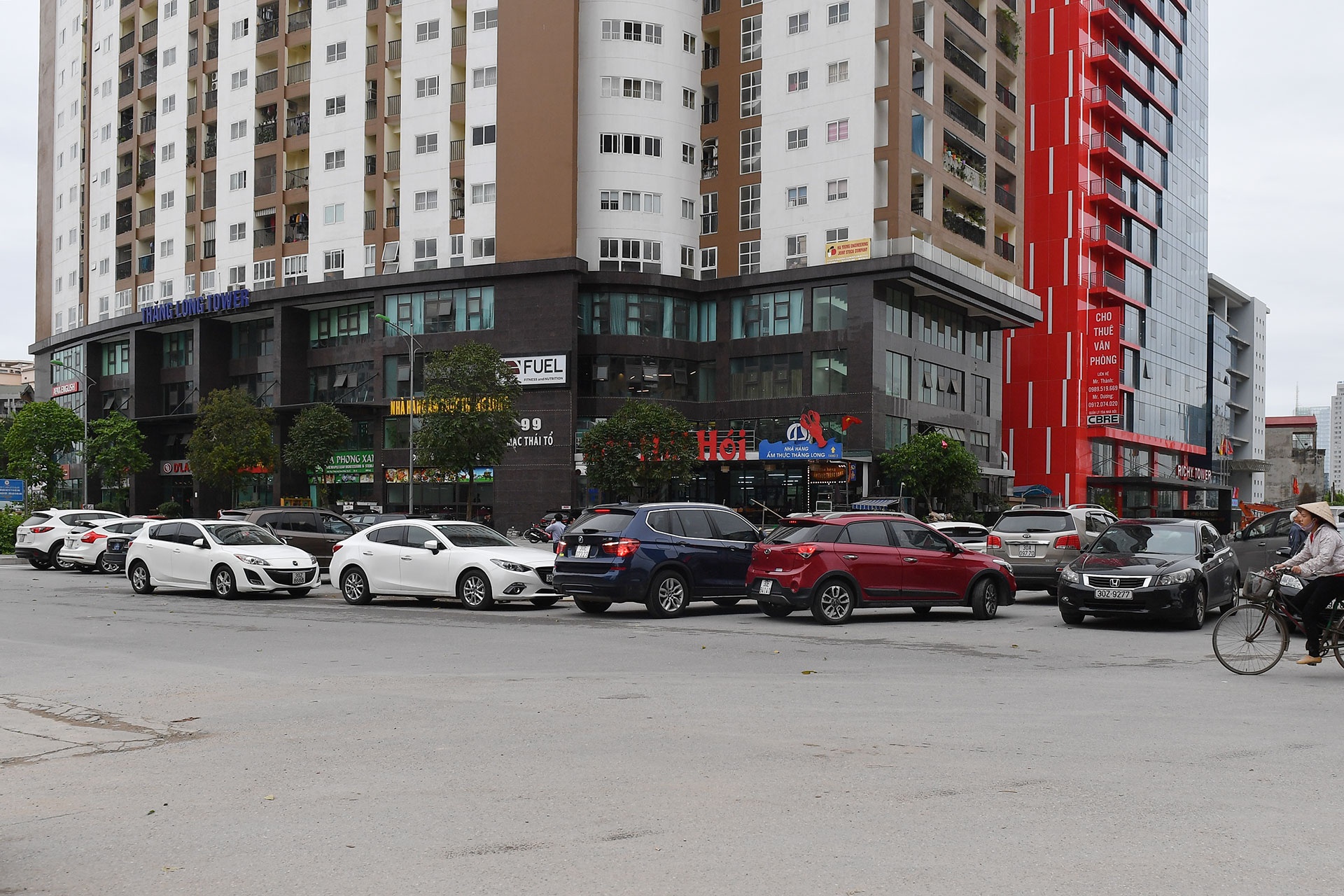 bai do xe o Nam Trung Yen anh 9