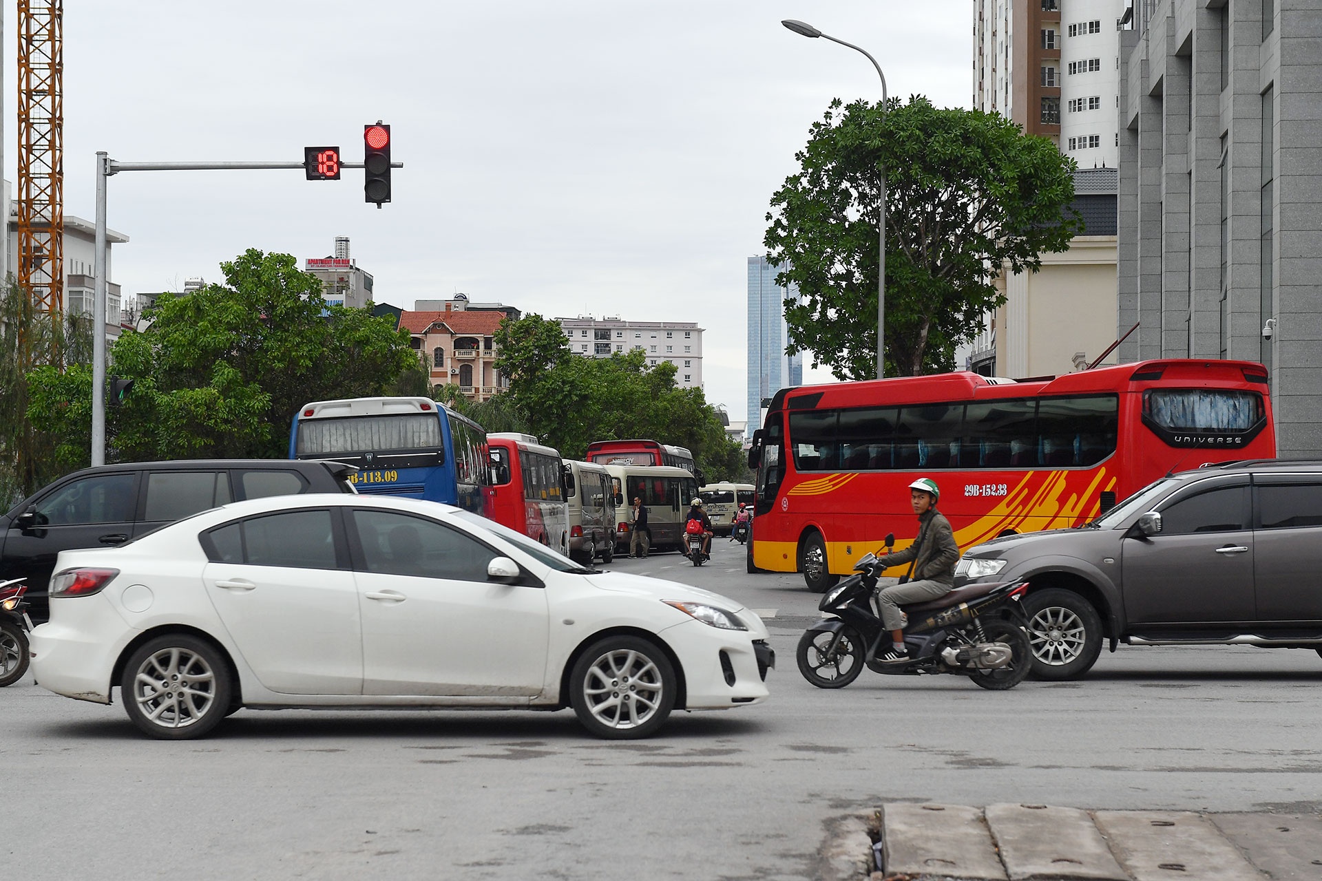 bai do xe o Nam Trung Yen anh 7