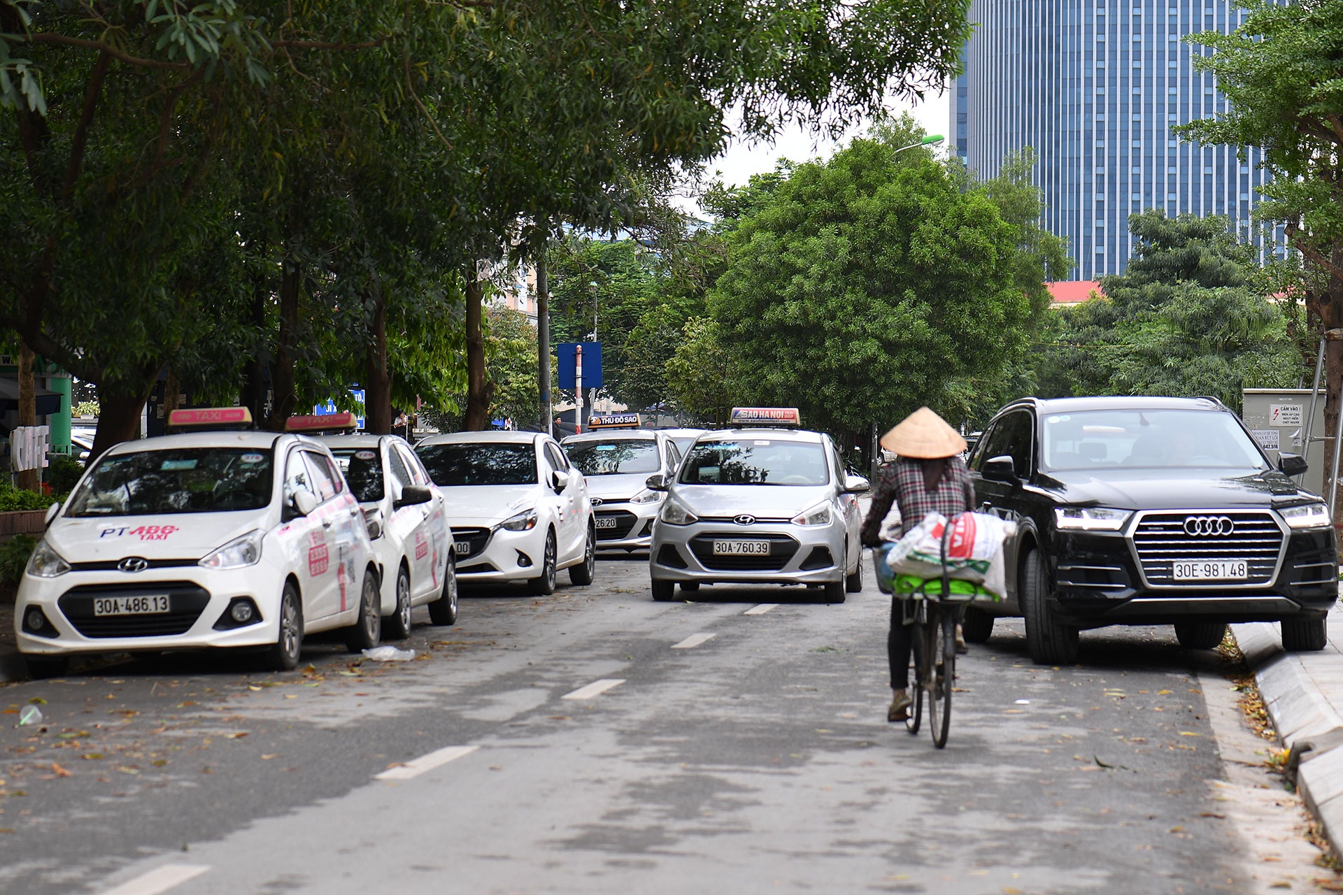 bai do xe o Nam Trung Yen anh 12