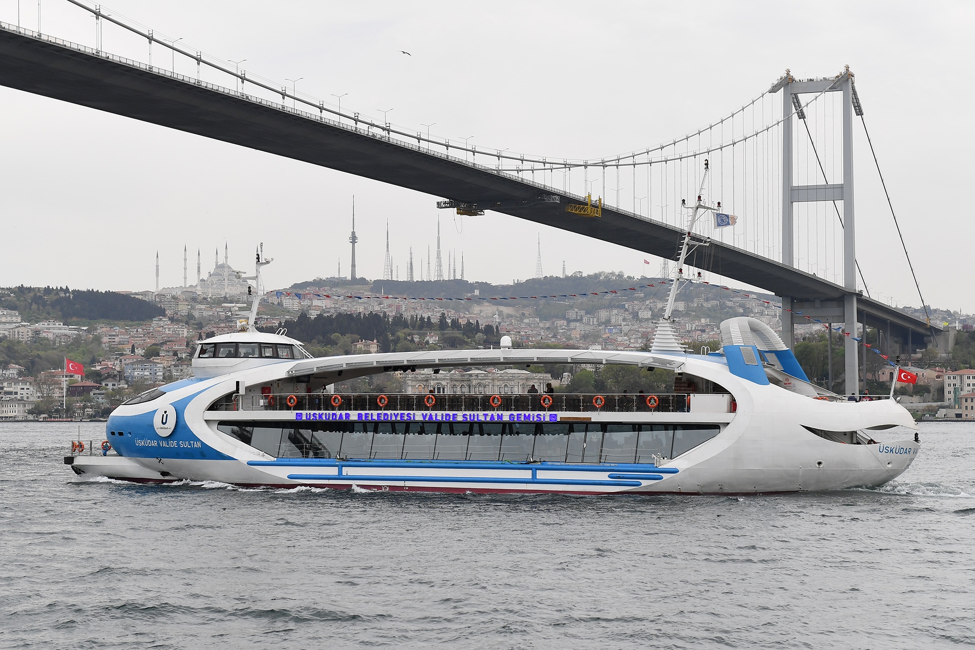 Luot du thuyen giua hai luc dia A Au chi co o Tho Nhi Ky hinh anh