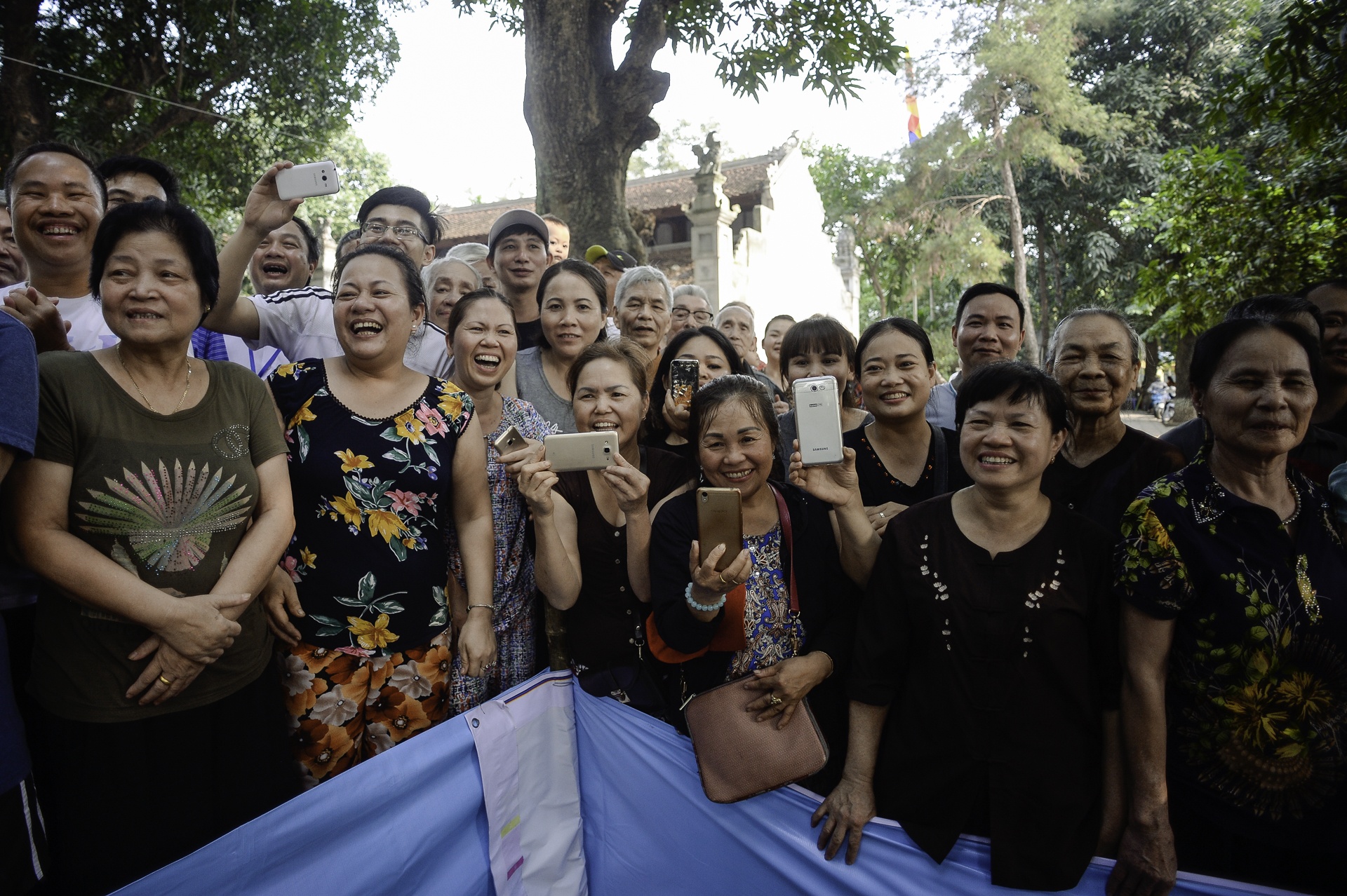 hoi chua Lang anh 16