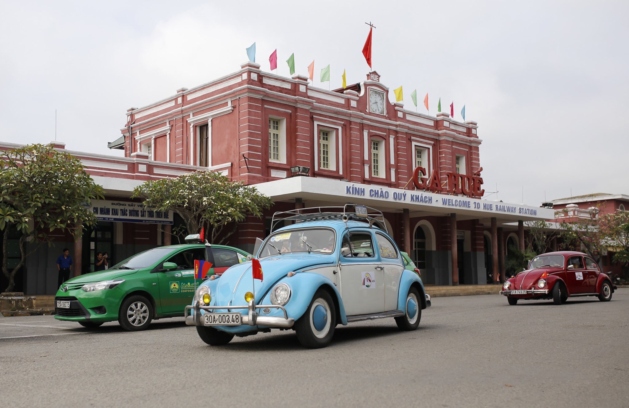 Dan xe co dieu hanh tai Hue hinh anh