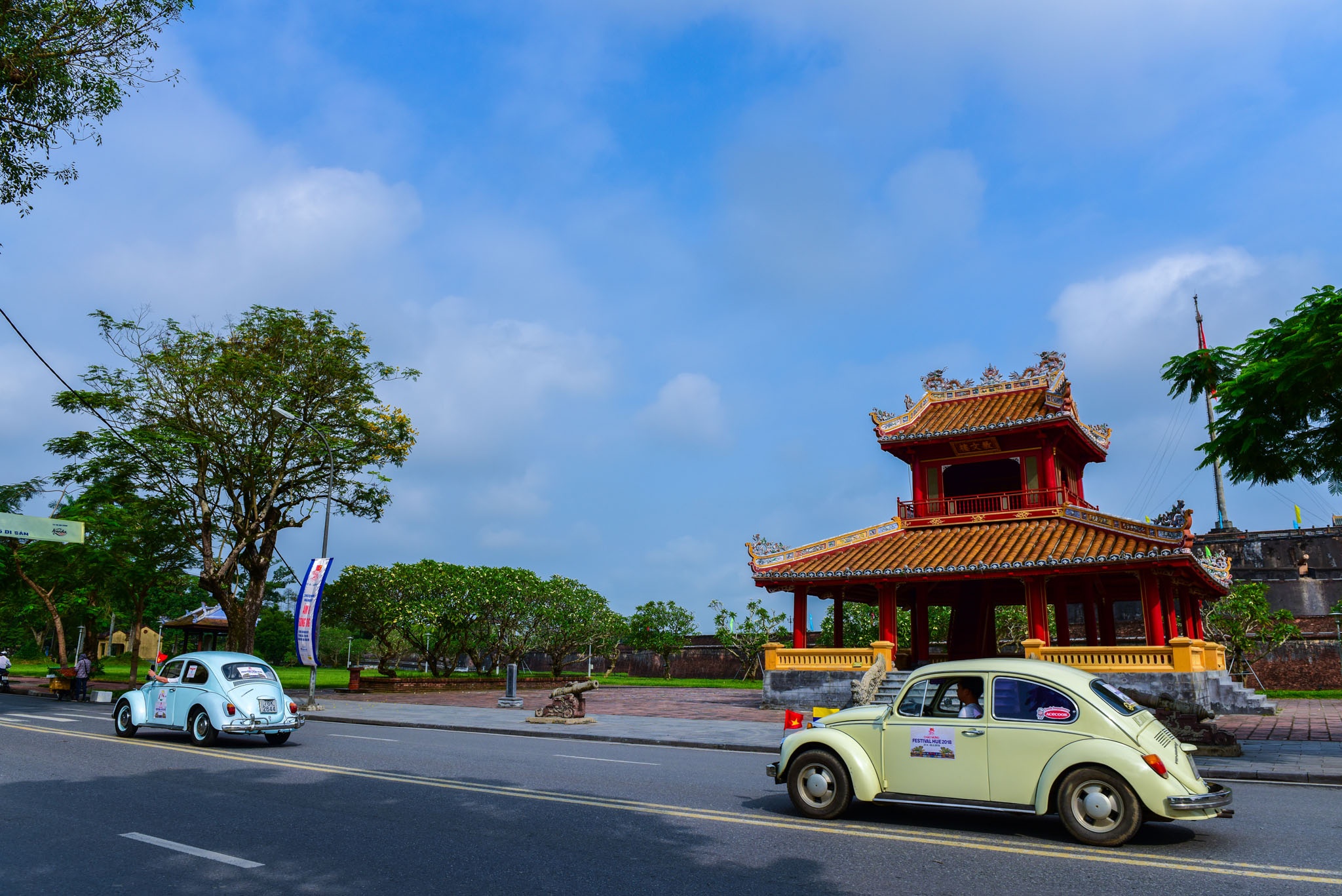 dieu hanh xe co o Hue anh 7