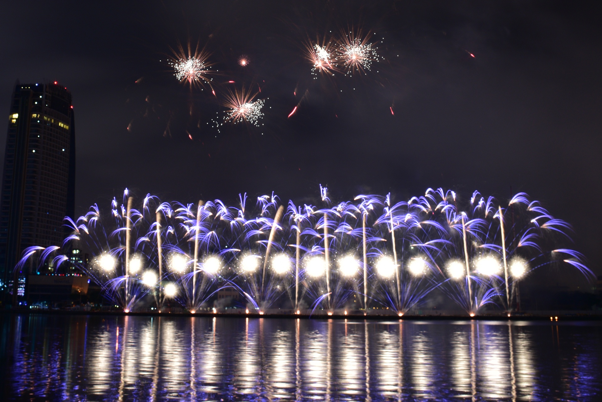 Cuoc thi phao hoa quoc te Da Nang anh 3