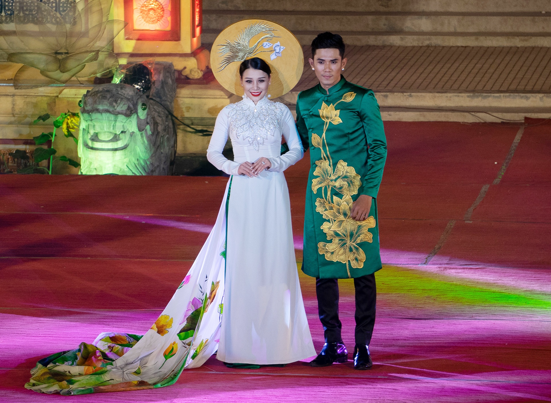 trinh dien ao dai tai Festival Hue anh 5