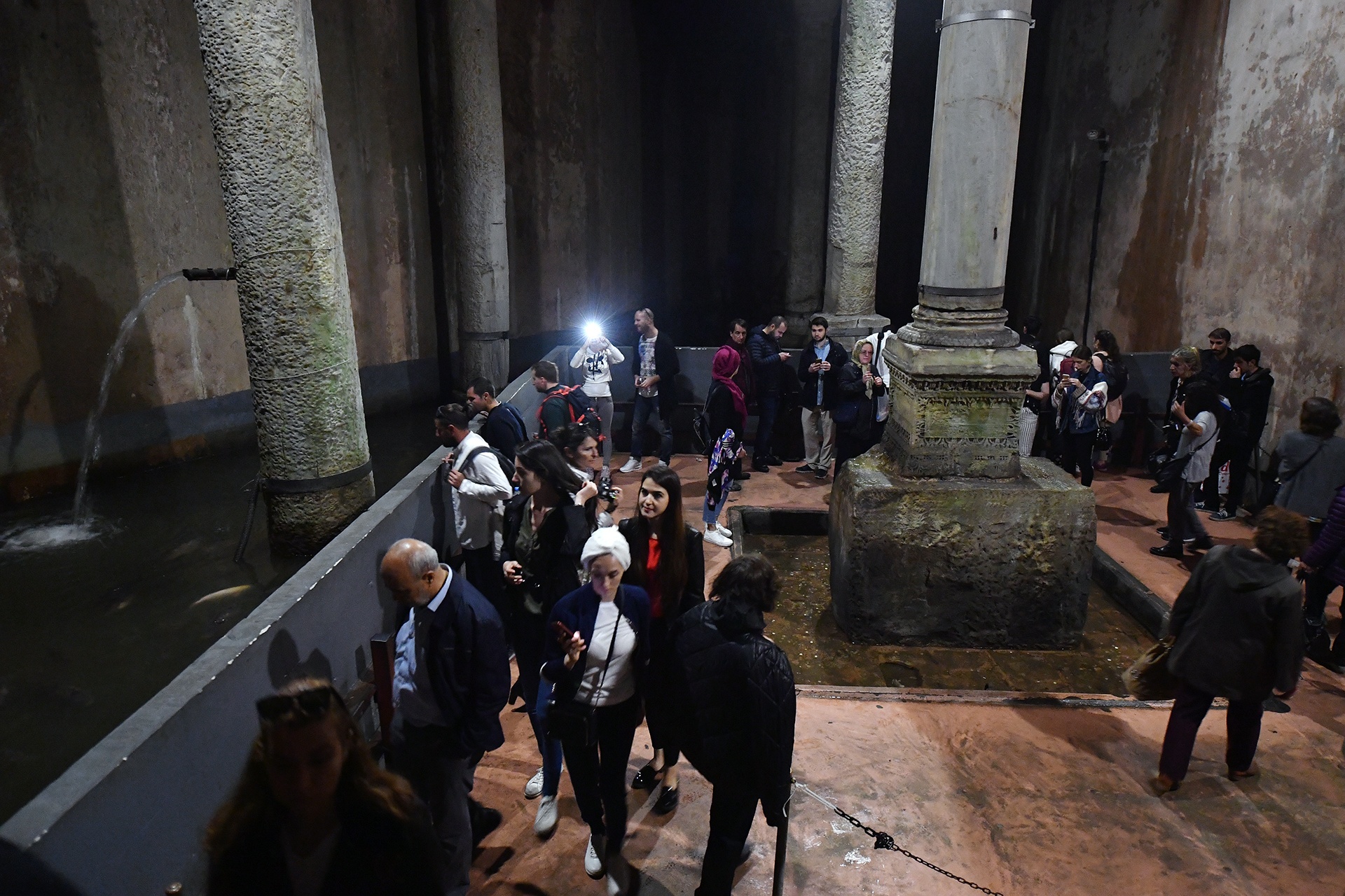 Be chua nuoc ngam o Istanbul anh 12