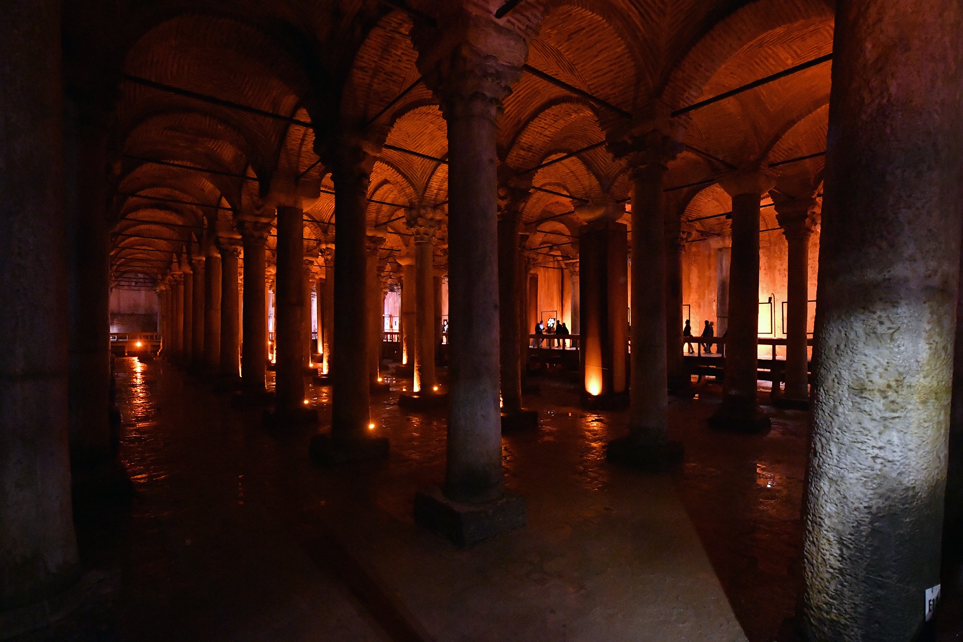 Be chua nuoc ngam o Istanbul anh 1