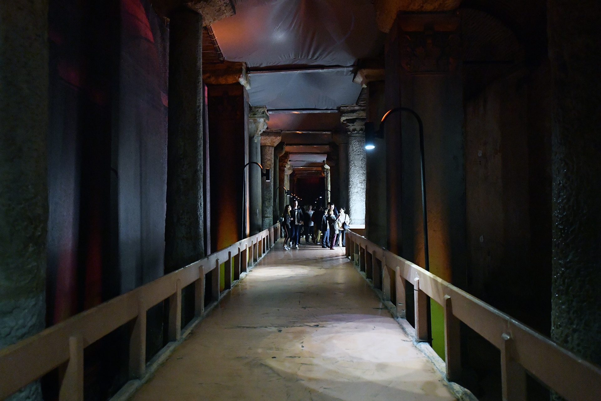 Be chua nuoc ngam o Istanbul anh 9