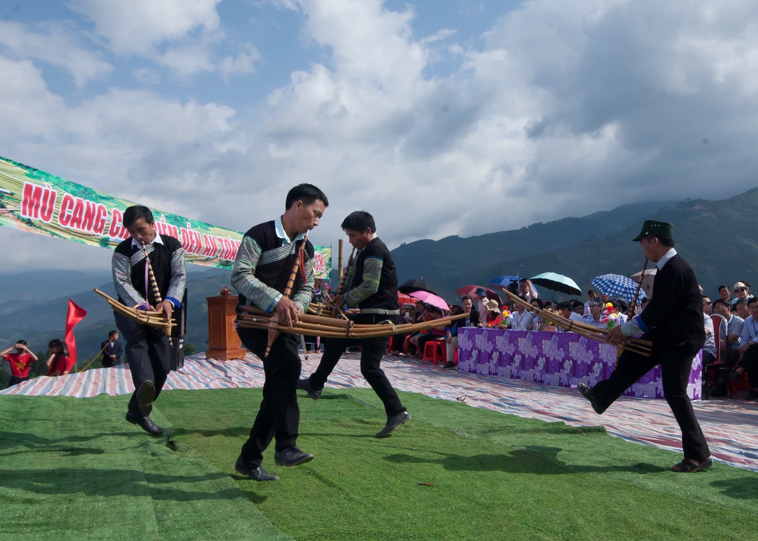 mây pha lê ảnh 6 may pha le anh 6