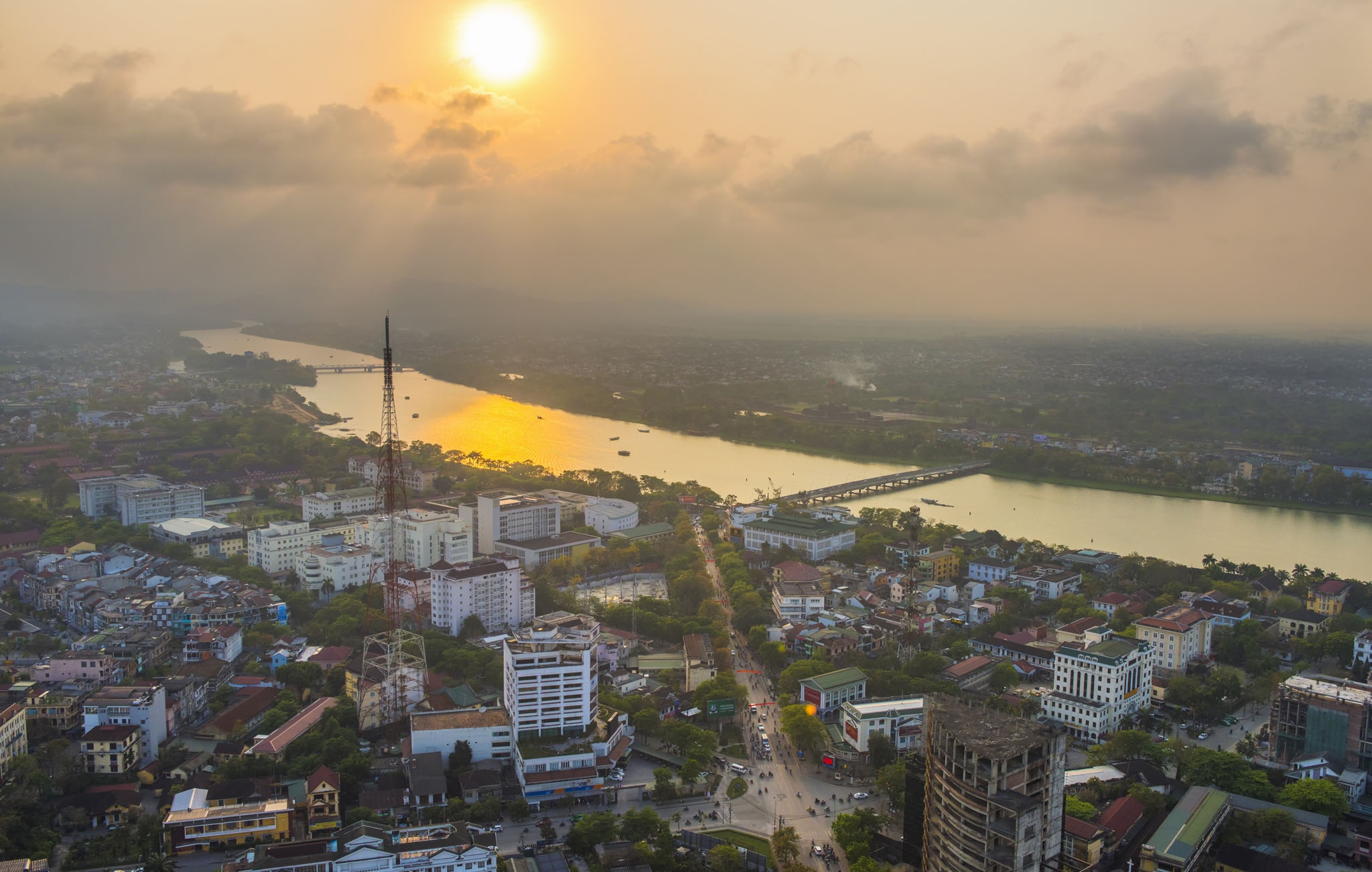 Hue nhin tu tren cao anh 9