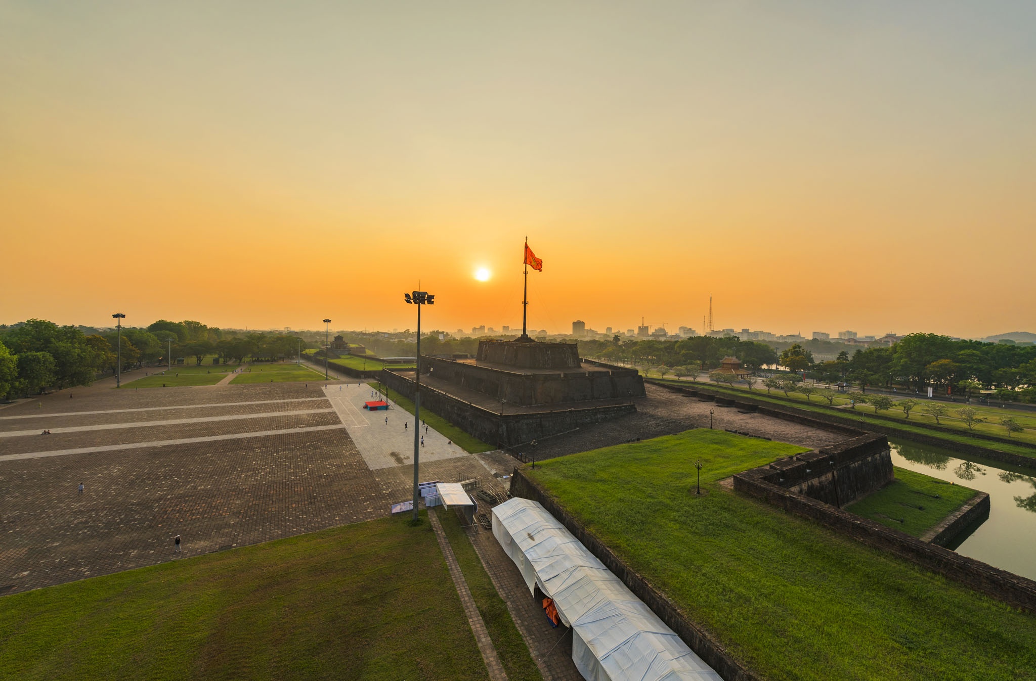 Hue nhin tu tren cao anh 4