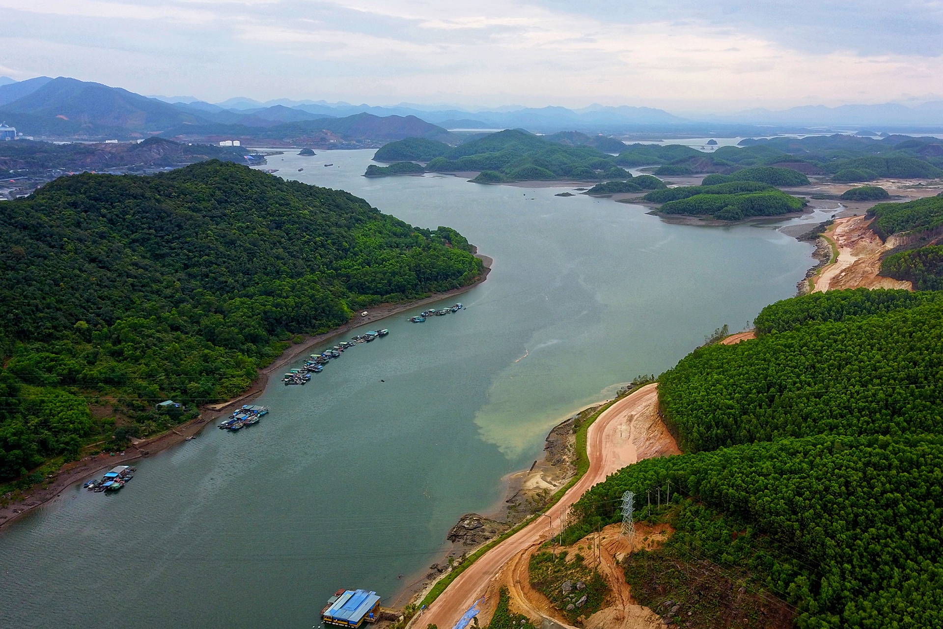 huyen Van Don co cao toc moi anh 42