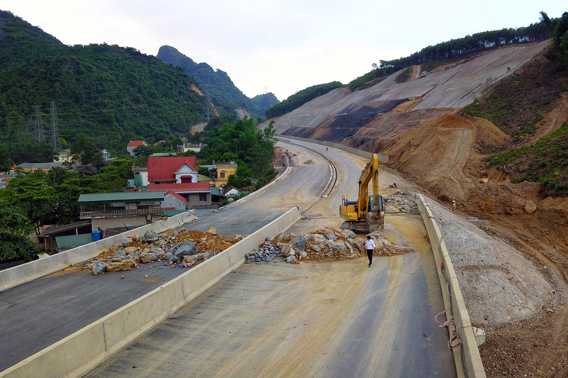 huyen Van Don co cao toc moi anh 13