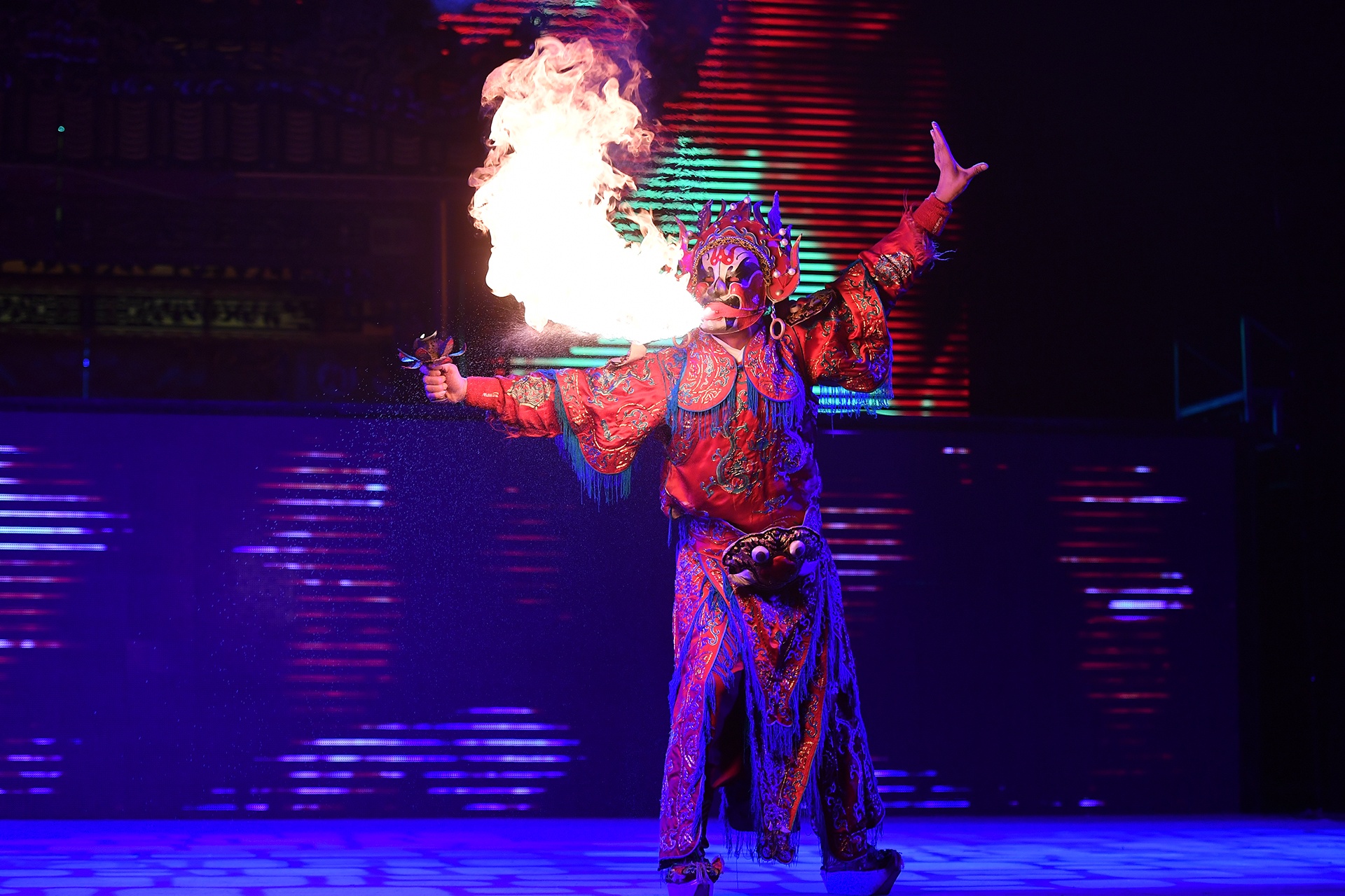 xem Xuyen kich doi mat na o Tu Xuyen Trung Quoc anh 9