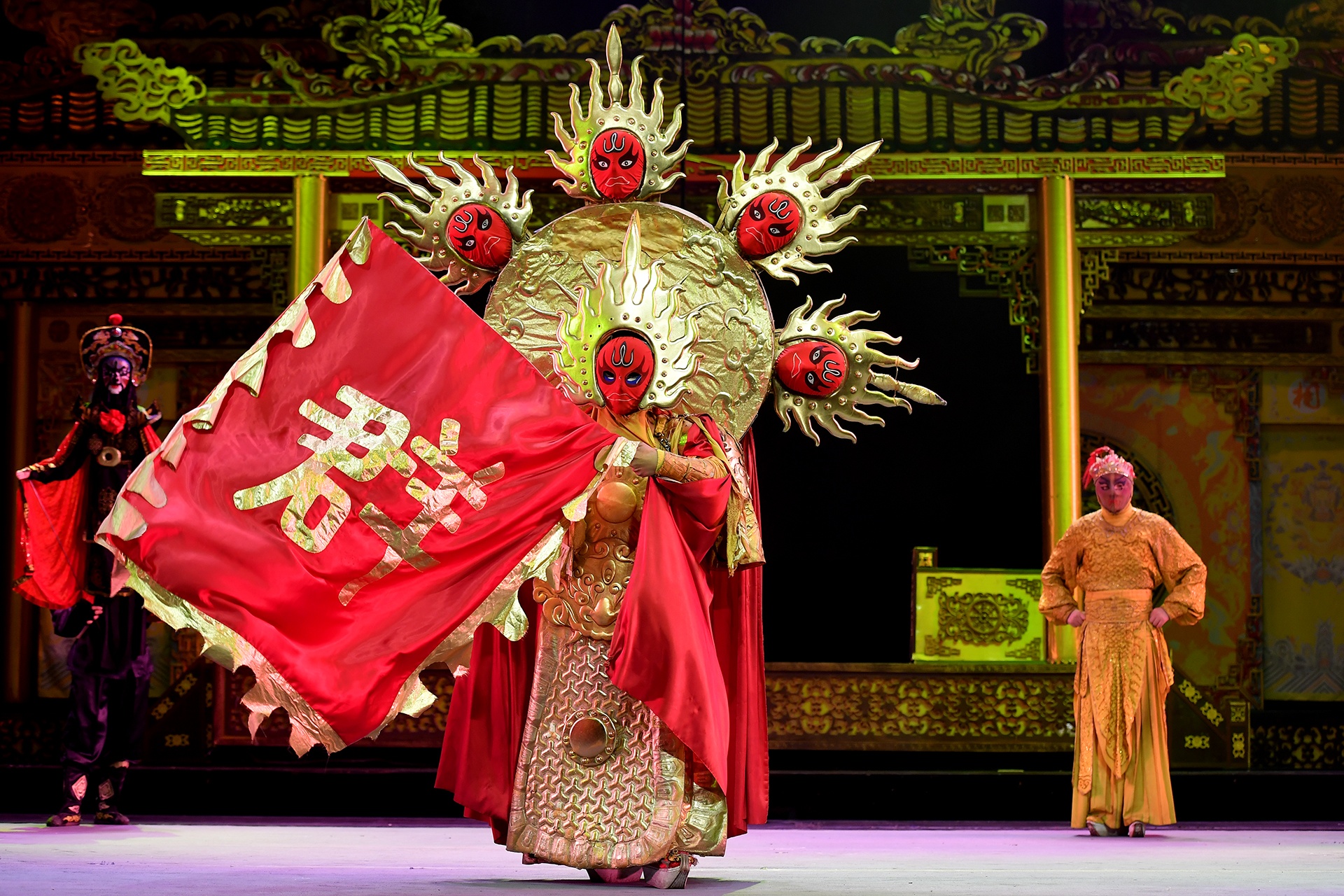 xem Xuyen kich doi mat na o Tu Xuyen Trung Quoc anh 5