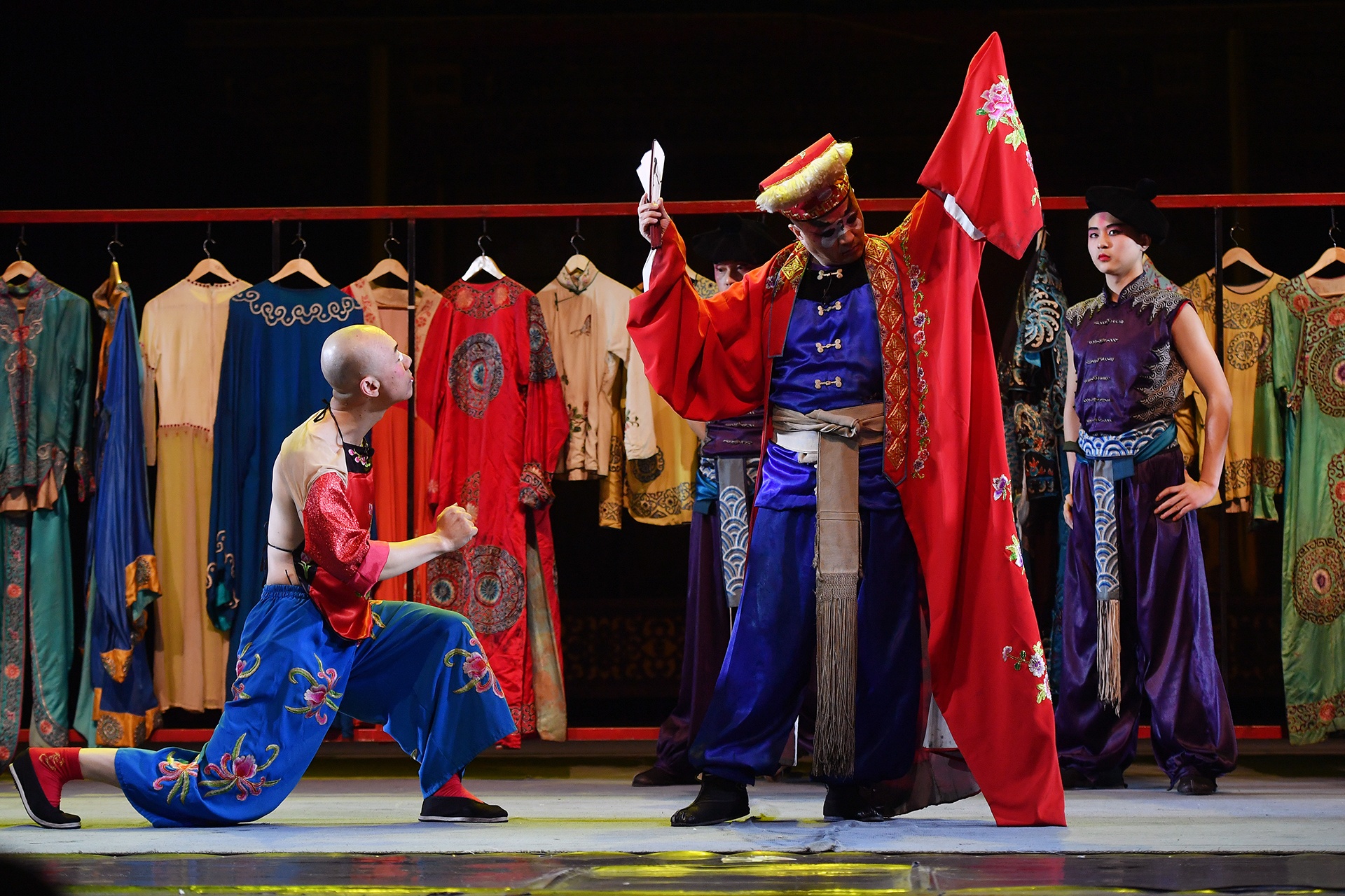 xem Xuyen kich doi mat na o Tu Xuyen Trung Quoc anh 7