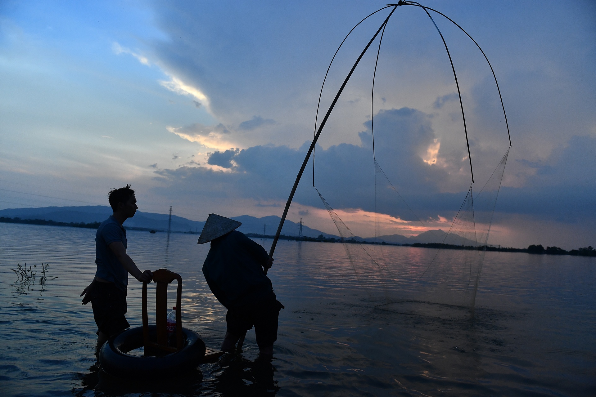 boi loi tren duong sau mua ngap anh 13
