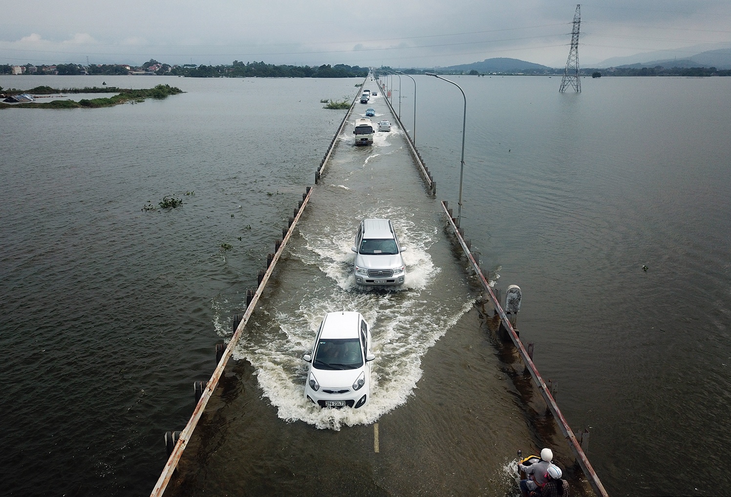 ngap tinh lo 421B o Can Huu anh 2