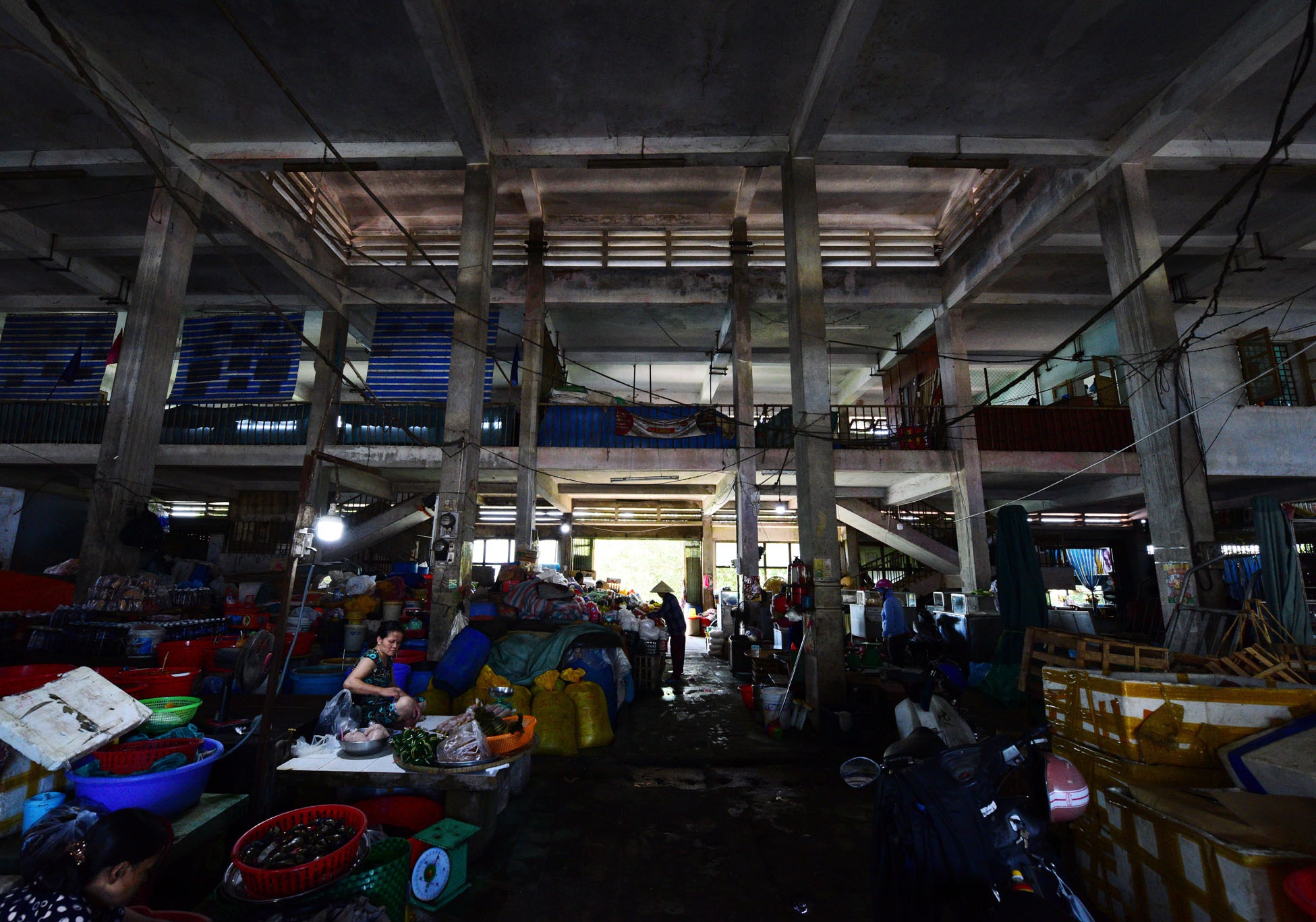 cho Dong Ba o Hue anh 11