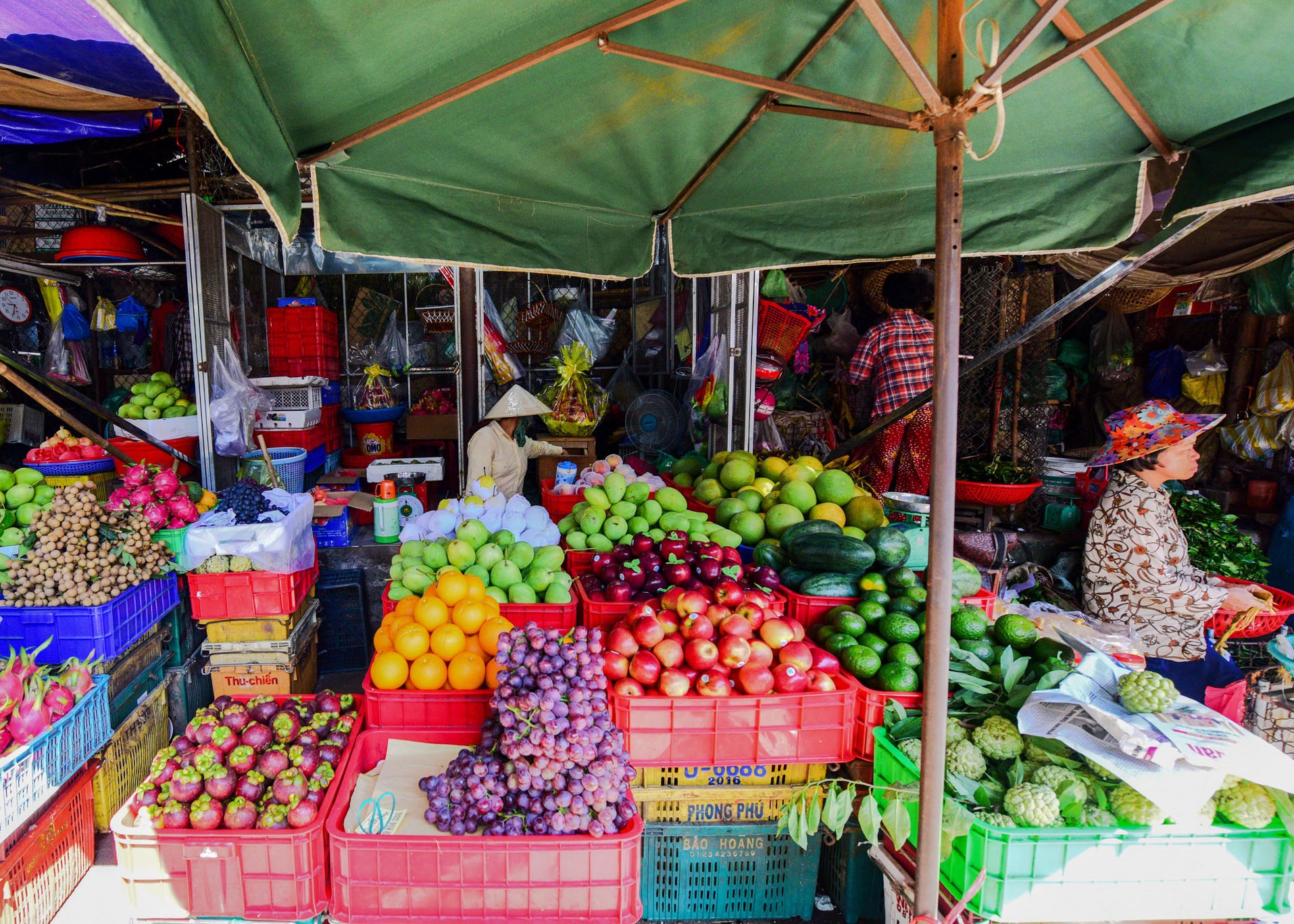 cho Dong Ba o Hue anh 9