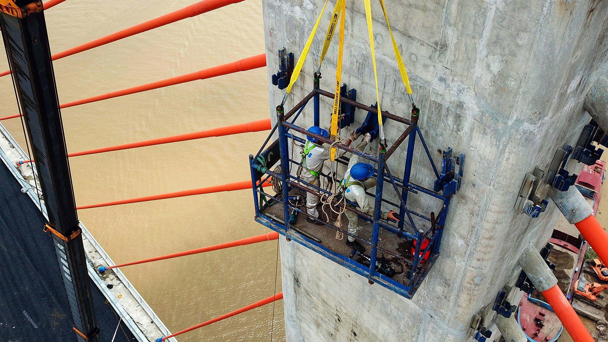 cầu Bạch Đằng trước ngày khánh thành ảnh 8 cau Bach Dang truoc ngay khanh thanh anh 8