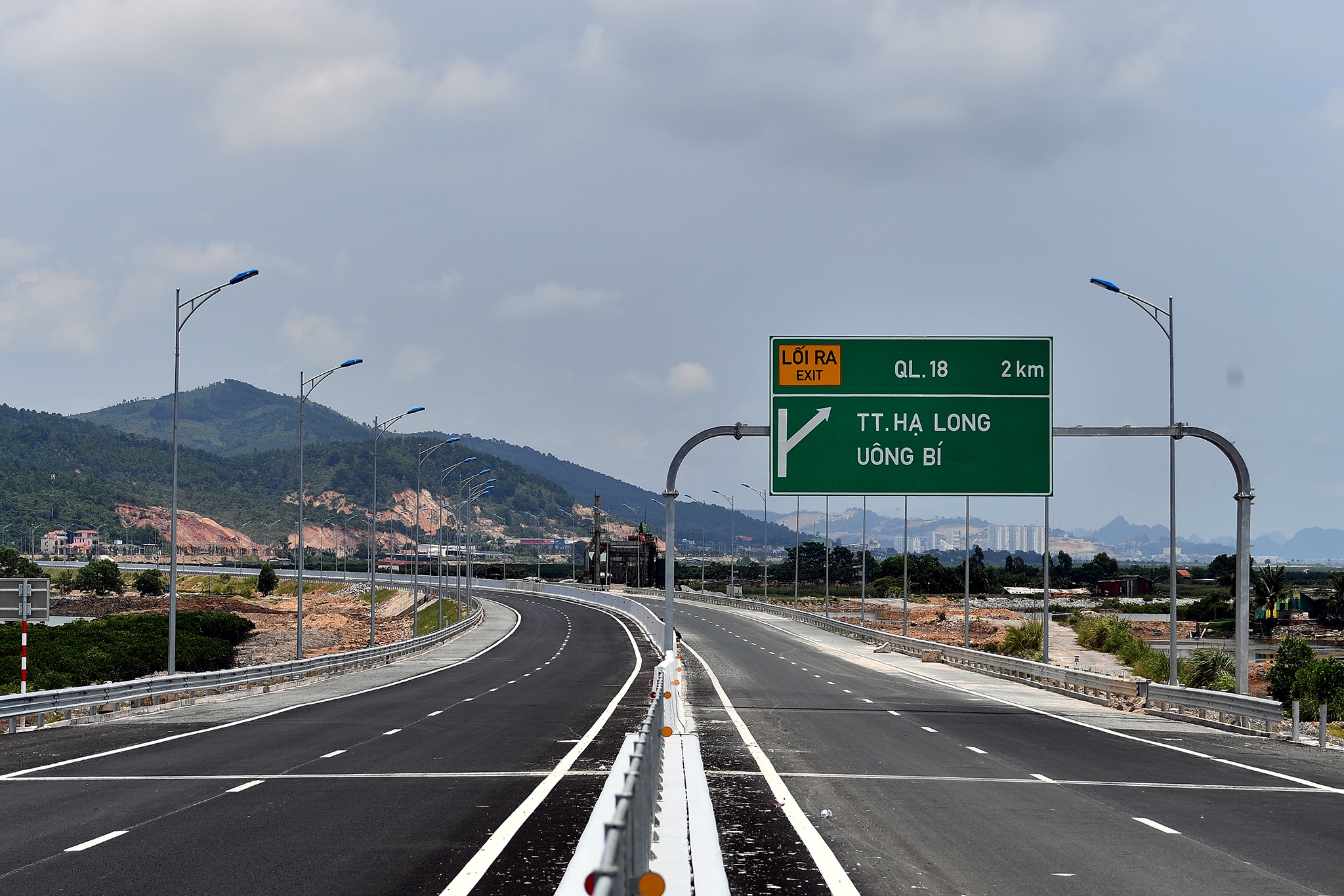 cao toc Ha Long Hai Phong thong xe anh 6