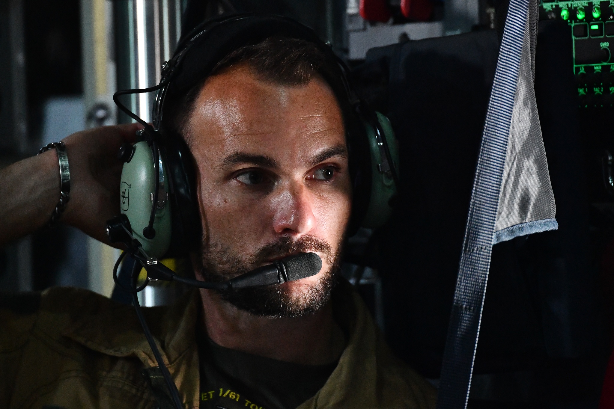 máy bay A400M bay thử tại Hà Nội ảnh 21 may bay A400M bay thu tai Ha Noi anh 21