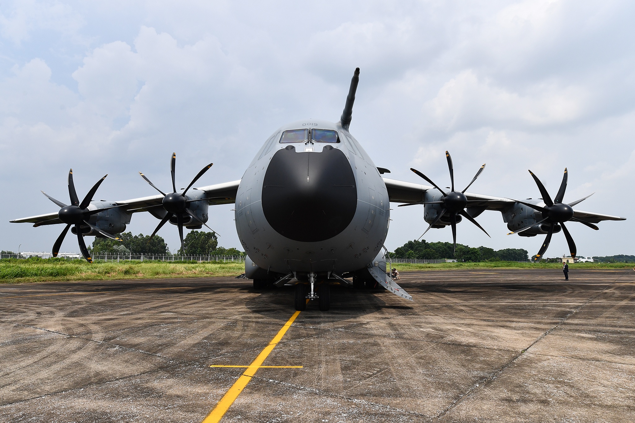 máy bay A400M bay thử tại Hà Nội ảnh 2 may bay A400M bay thu tai Ha Noi anh 2