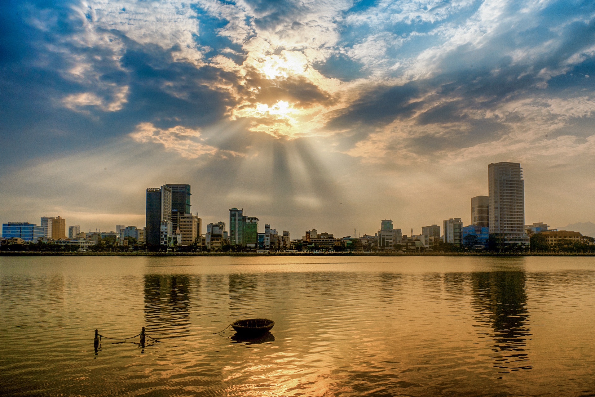 phong canh Da Nang anh 2