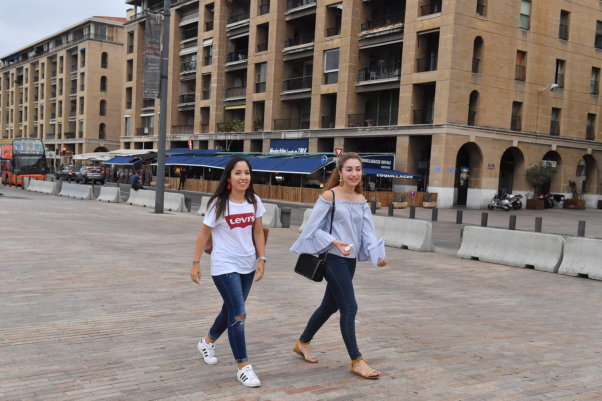 du lich Tay Ban Nha va mien Nam nuoc Phap anh 38